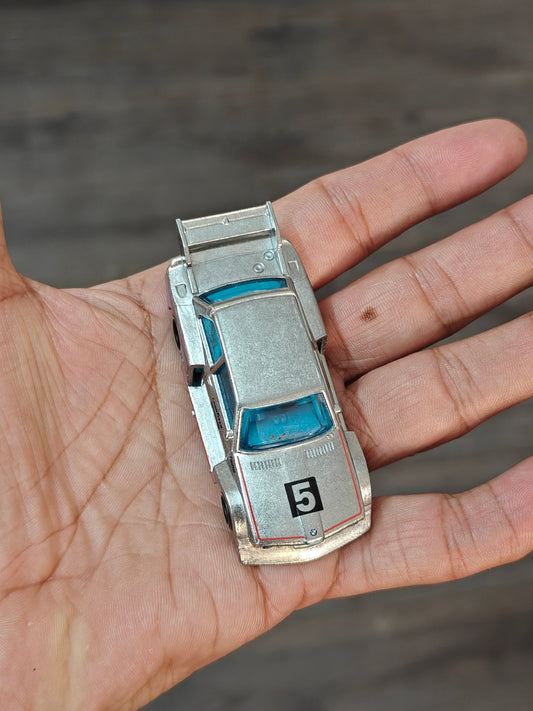 Hot Wheels ZAMAC BMW 320 Group 5 (Uncarded - New) - Kinder Logs