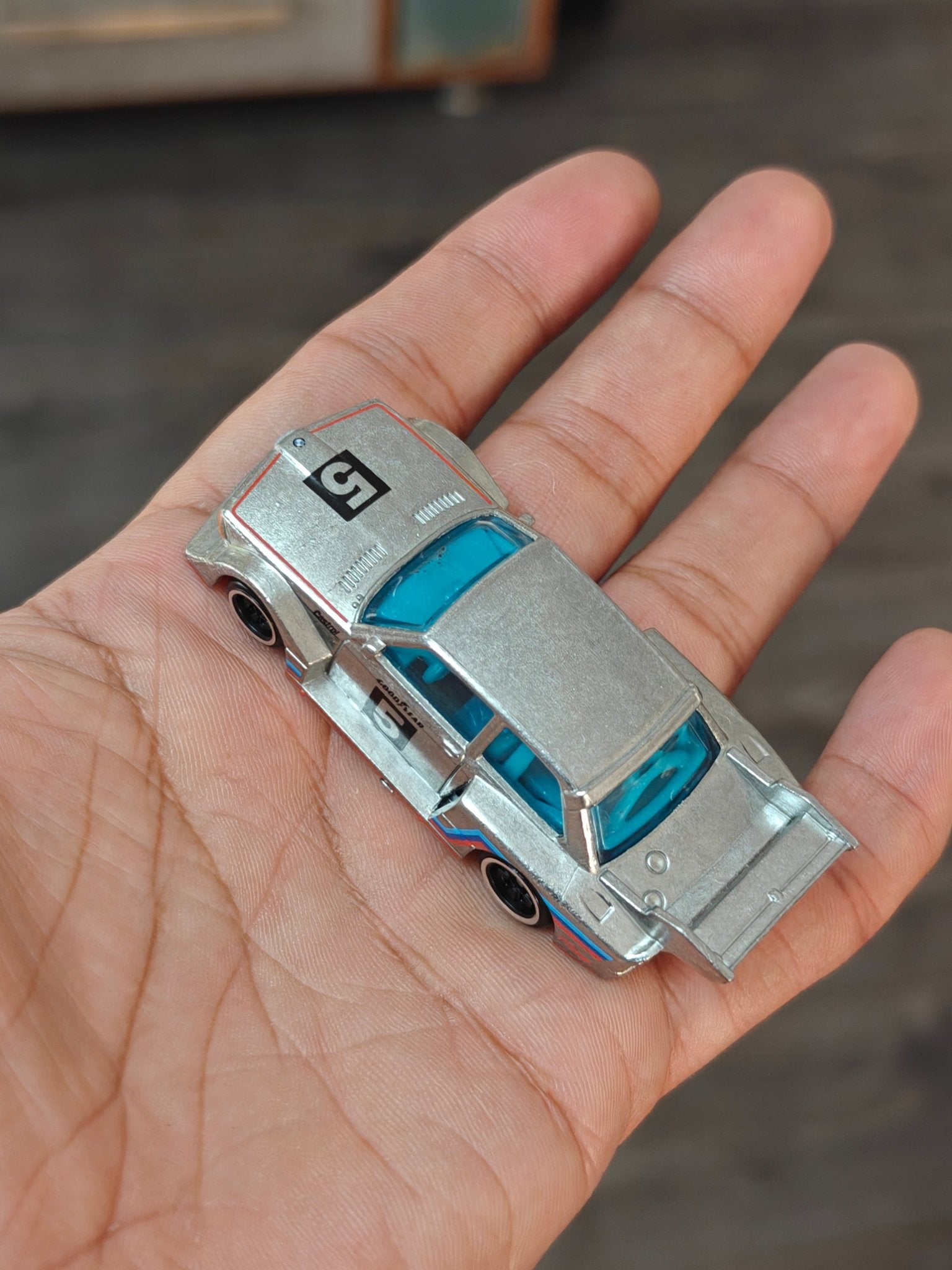 Hot Wheels ZAMAC BMW 320 Group 5 (Uncarded - New) - Kinder Logs