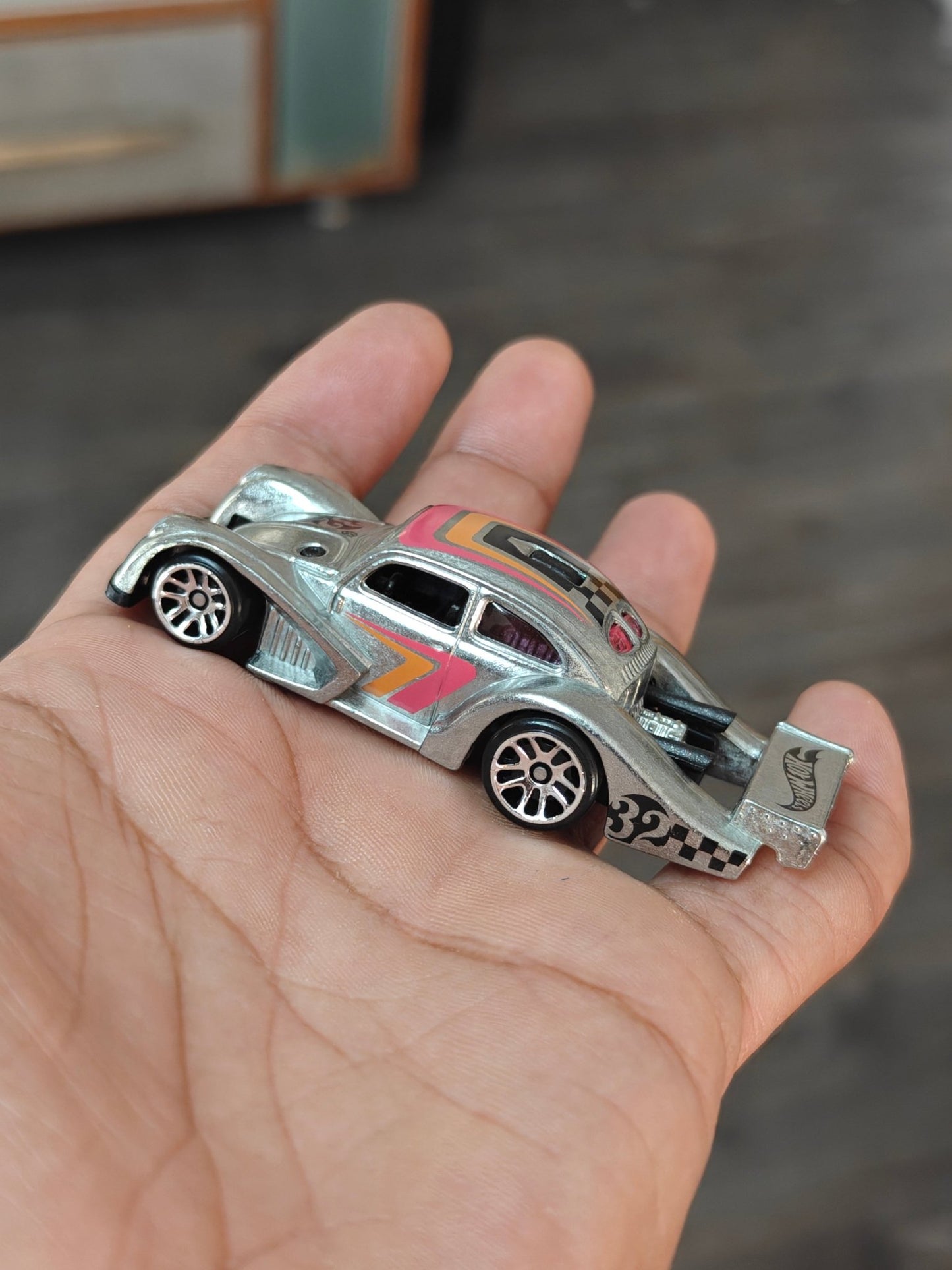 Hot Wheels ZAMAC Volkswagen Kafer Racer (Uncarded - New) - Kinder Logs