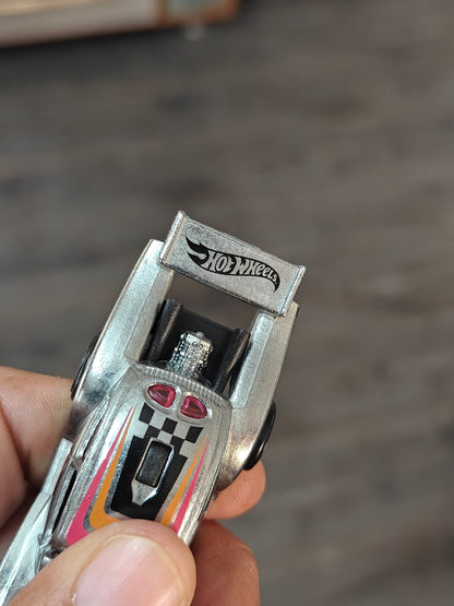 Hot Wheels ZAMAC Volkswagen Kafer Racer (Uncarded - New) - Kinder Logs