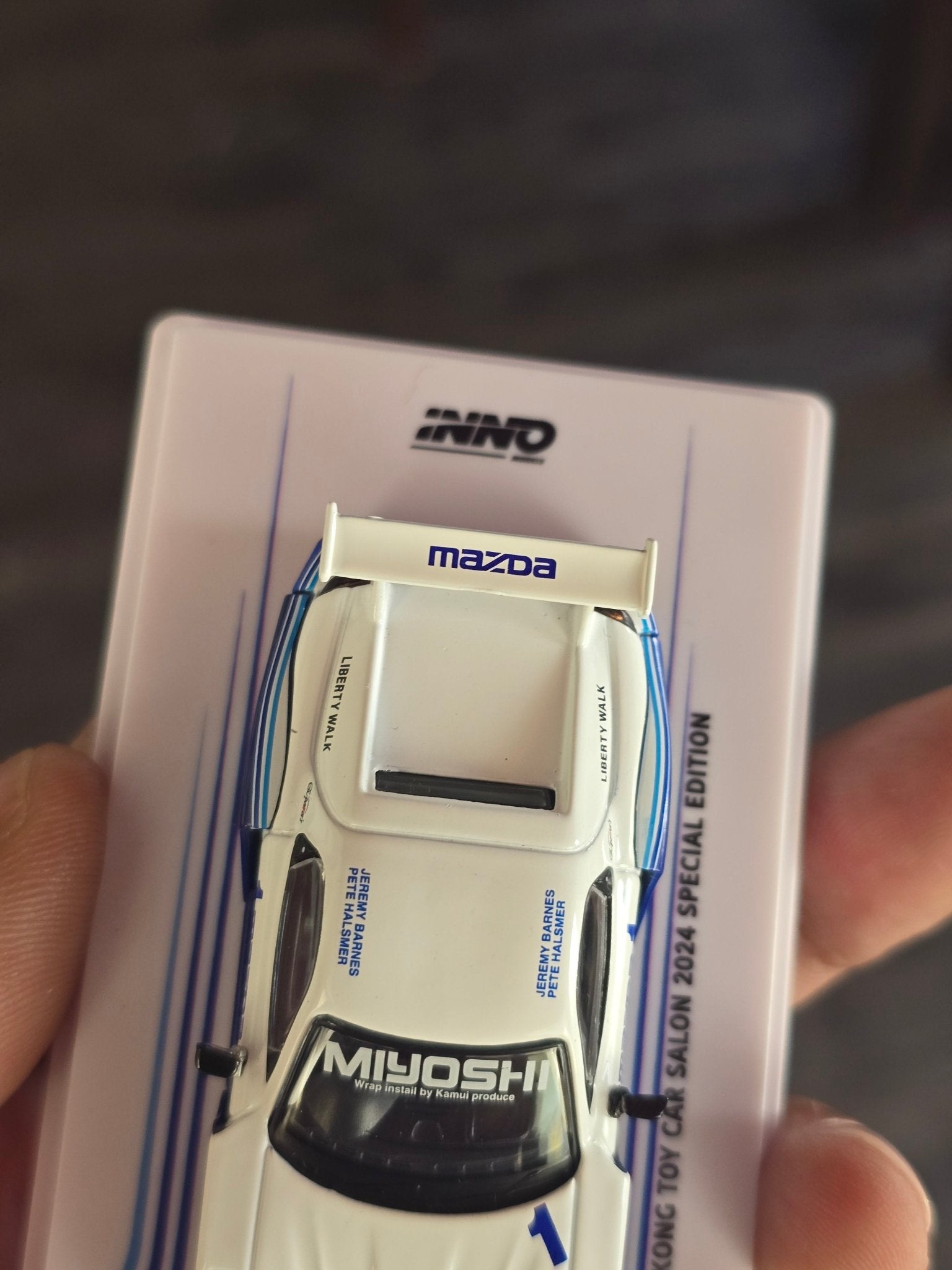 Inno64 LBWK Mazda RX - 7 FD3S LB - Super Silhouette (White - Blue) - Kinder Logs