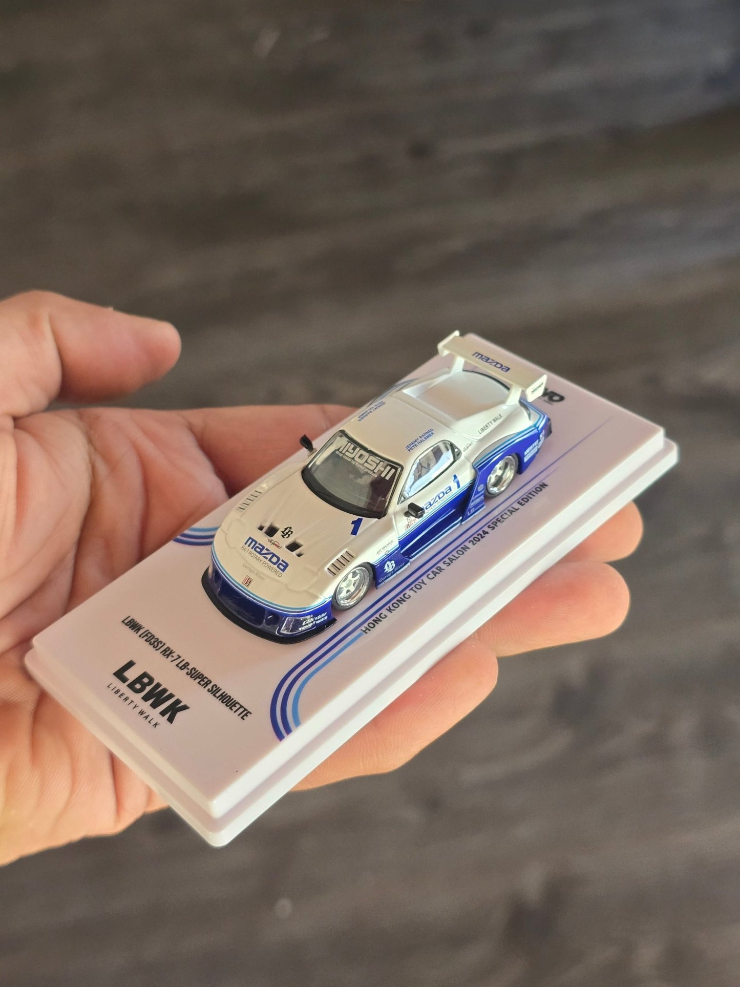 Inno64 LBWK Mazda RX - 7 FD3S LB - Super Silhouette (White - Blue) - Kinder Logs