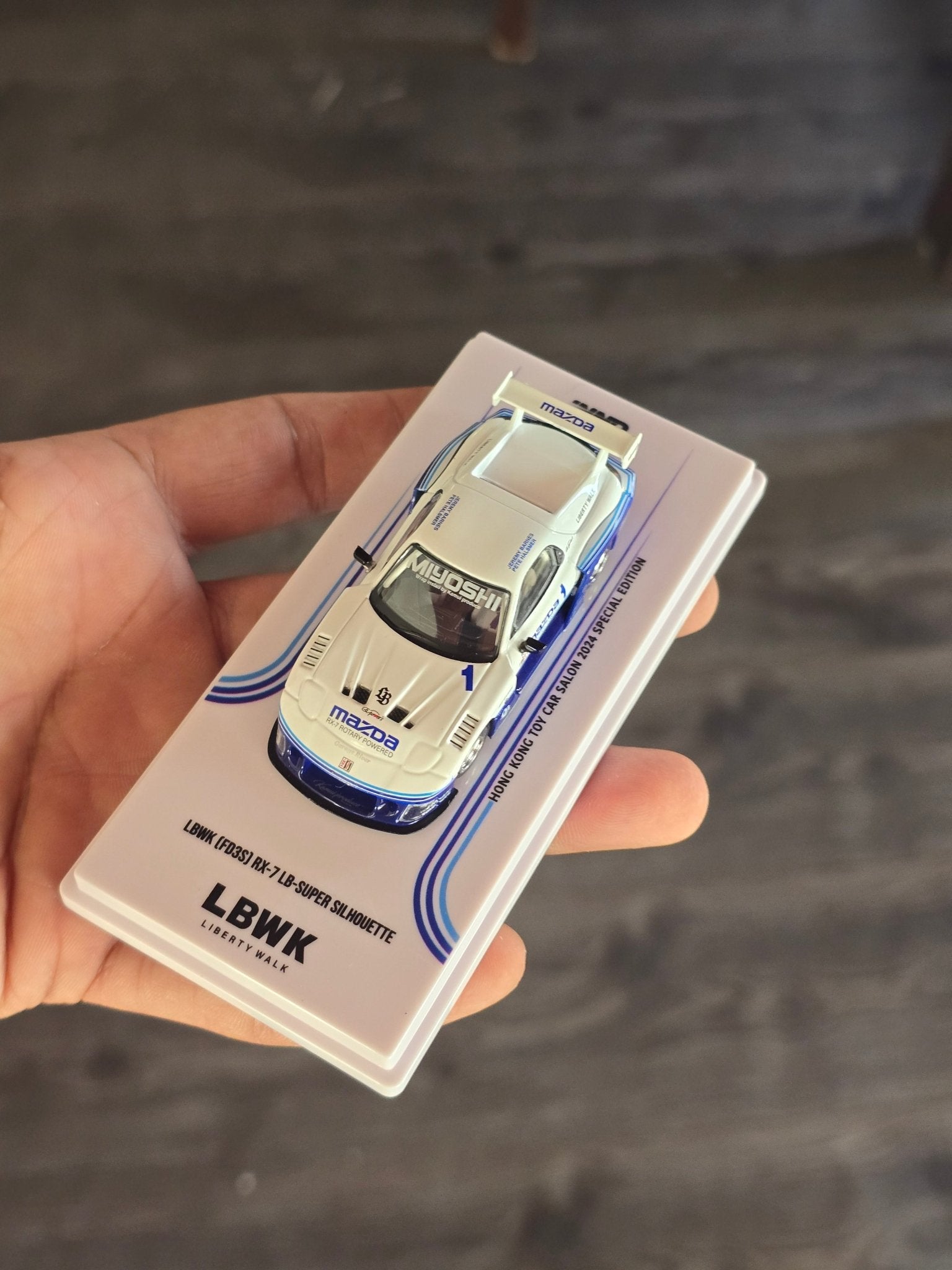 Inno64 LBWK Mazda RX - 7 FD3S LB - Super Silhouette (White - Blue) - Kinder Logs