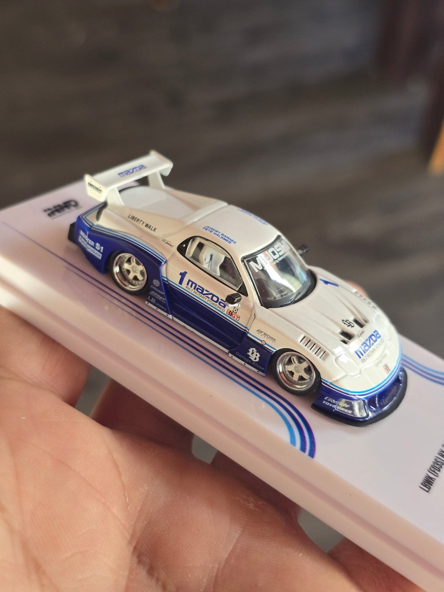 Inno64 LBWK Mazda RX - 7 FD3S LB - Super Silhouette (White - Blue) - Kinder Logs