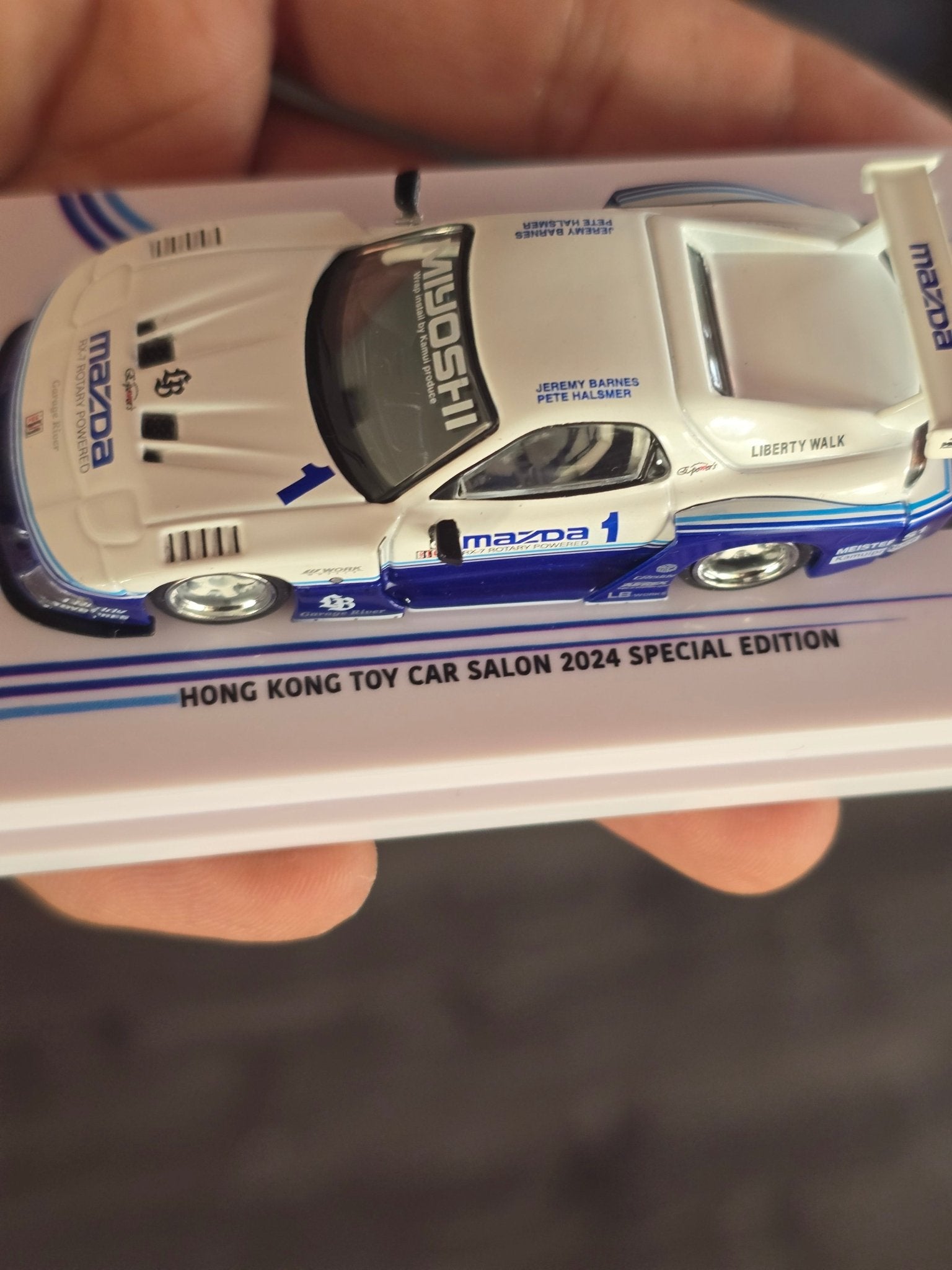Inno64 LBWK Mazda RX - 7 FD3S LB - Super Silhouette (White - Blue) - Kinder Logs
