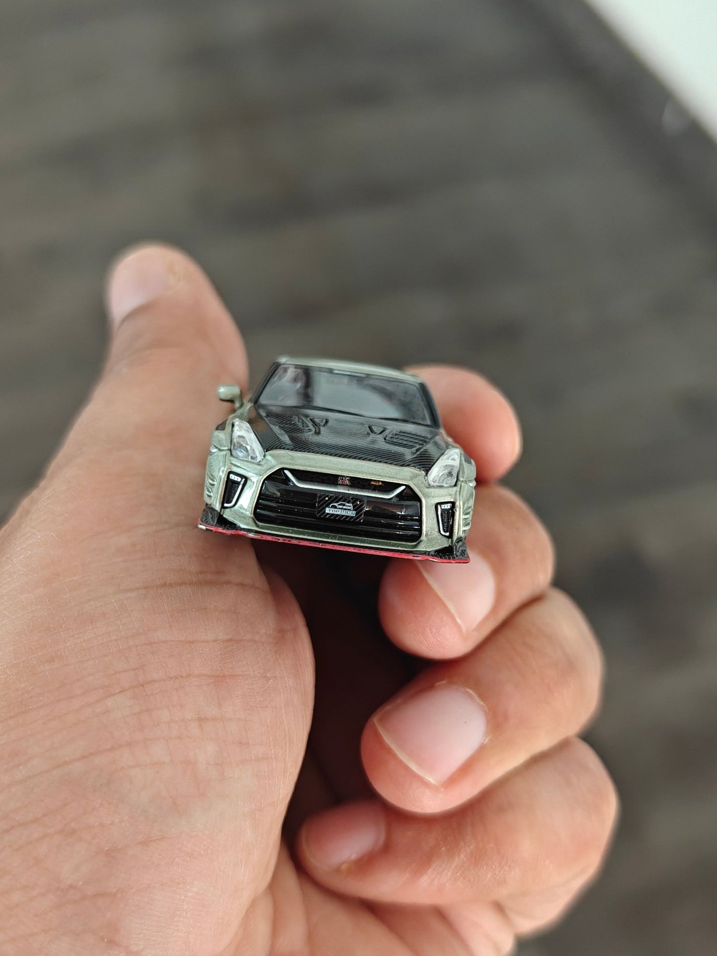 Inno64 Nissan GT - R (R35) Top Secret (Pre - Owned Car) - Kinder Logs