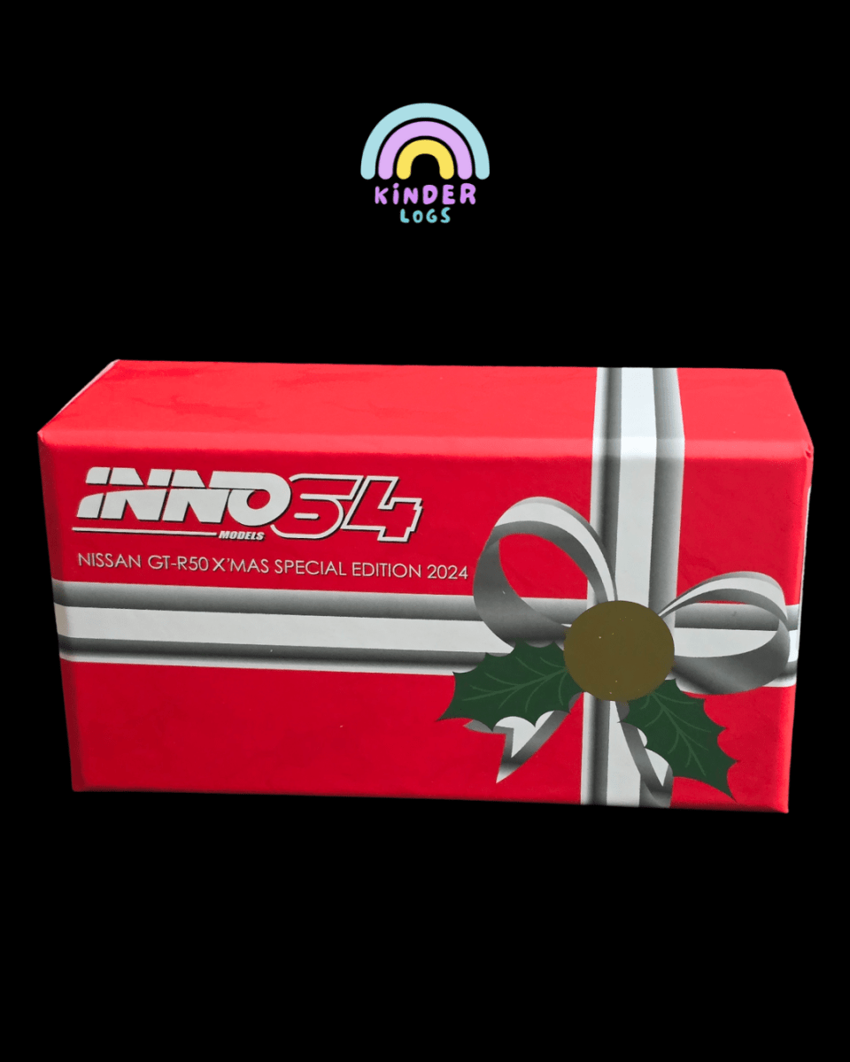 Inno64 Nissan GT - R50 Italdesign Christmas Edition (CHASE) - Kinder Logs