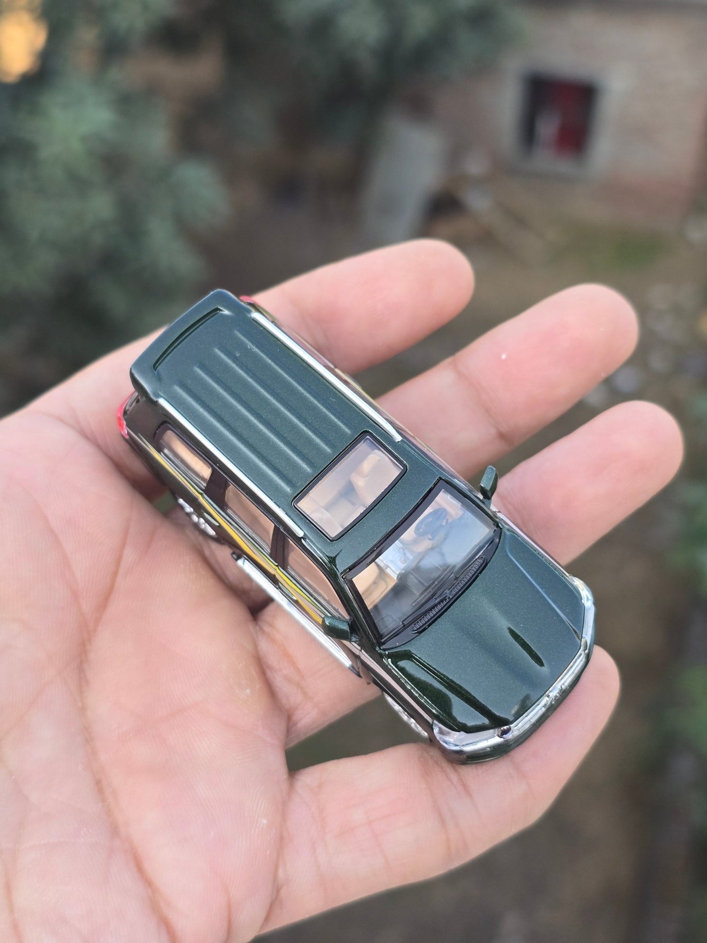 JKM 2016 Toyota Land Cruiser LC200 SUV - Green (Open Box) - Kinder Logs