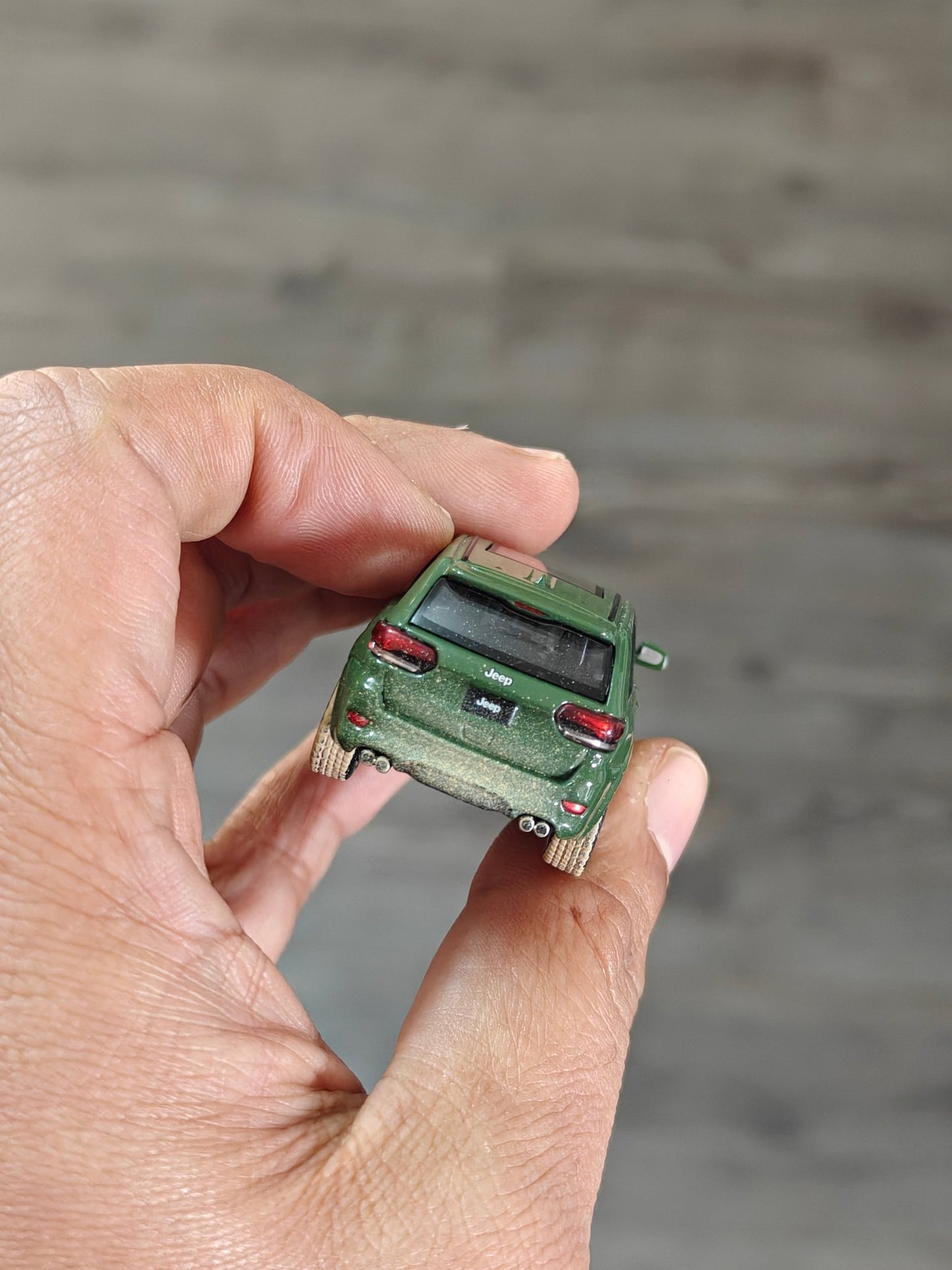 JKM Jeep Grand Cherokee (Green) - Kinder Logs