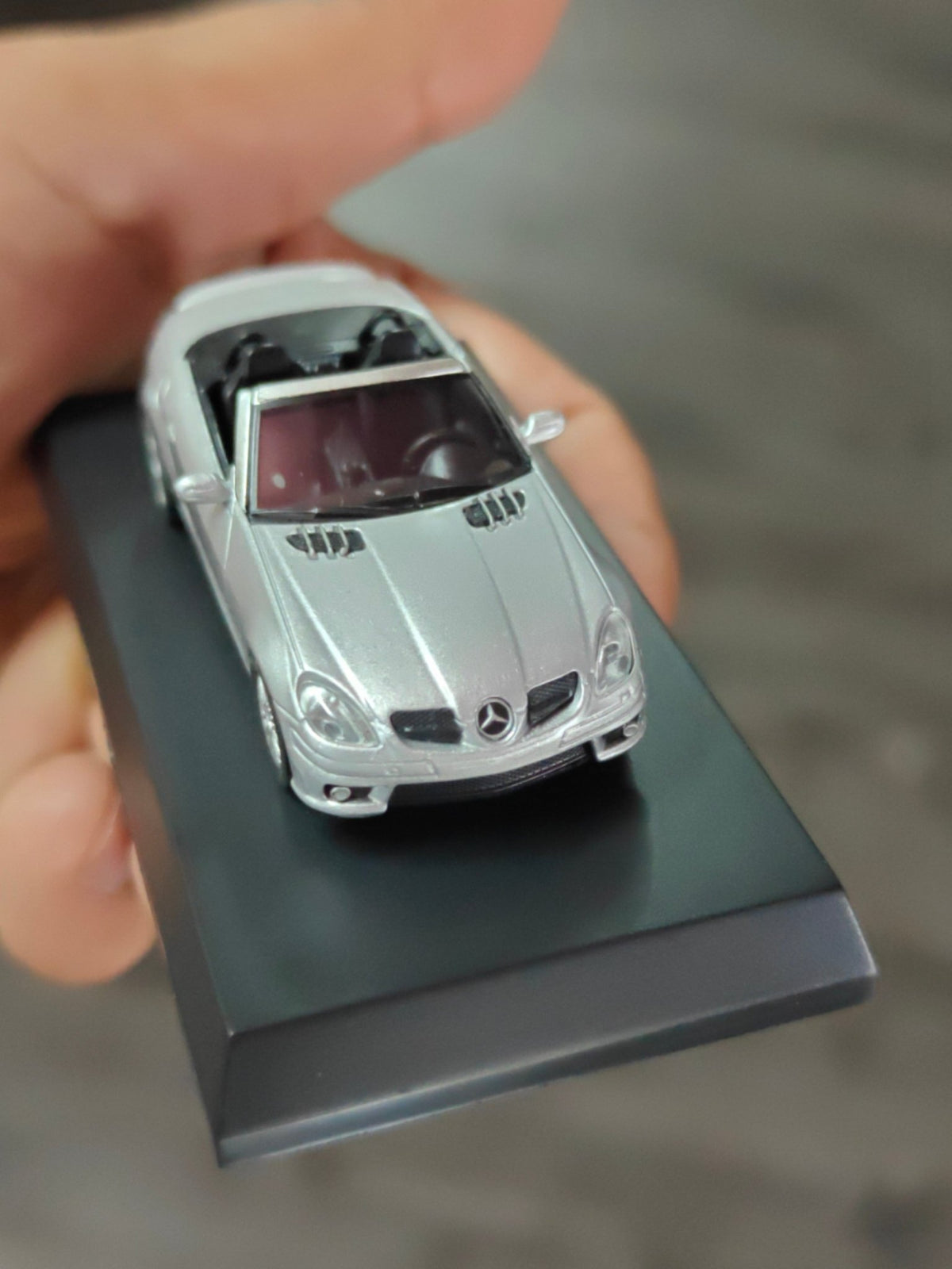 Kyosho Mercedes SLK 55 AMG (Open Box) - Kinder Logs