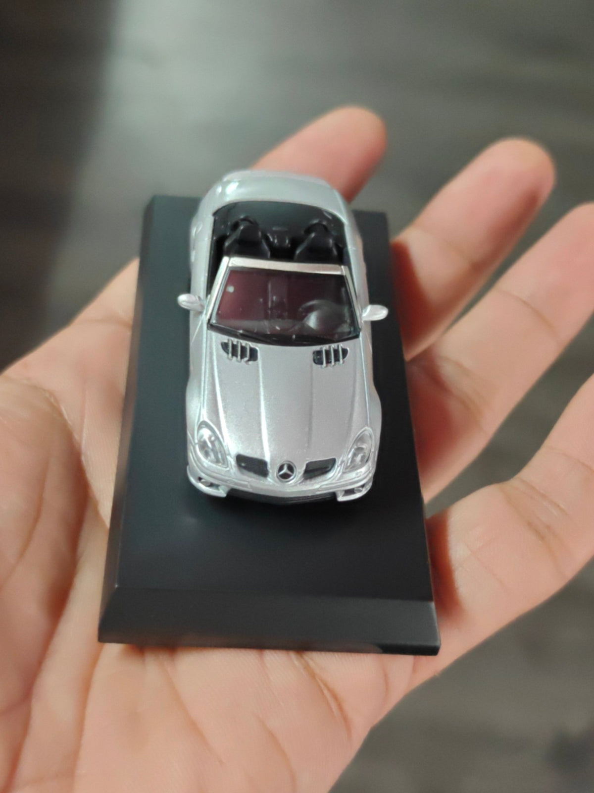 Kyosho Mercedes SLK 55 AMG (Open Box) - Kinder Logs