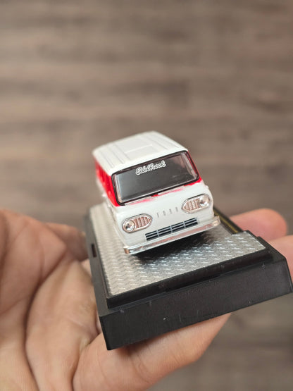 M2 Machines Wild Cards Edelbrock 1965 Ford Falcon Club Wagon WC14 (Open Box) - Kinder Logs