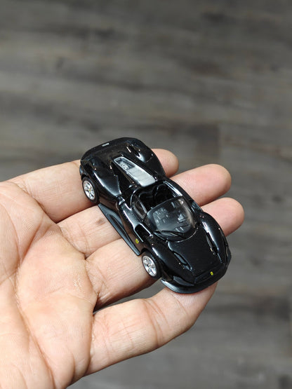 Maisto Ferrari Daytona SP3 - Black (Open Box) - Kinder Logs