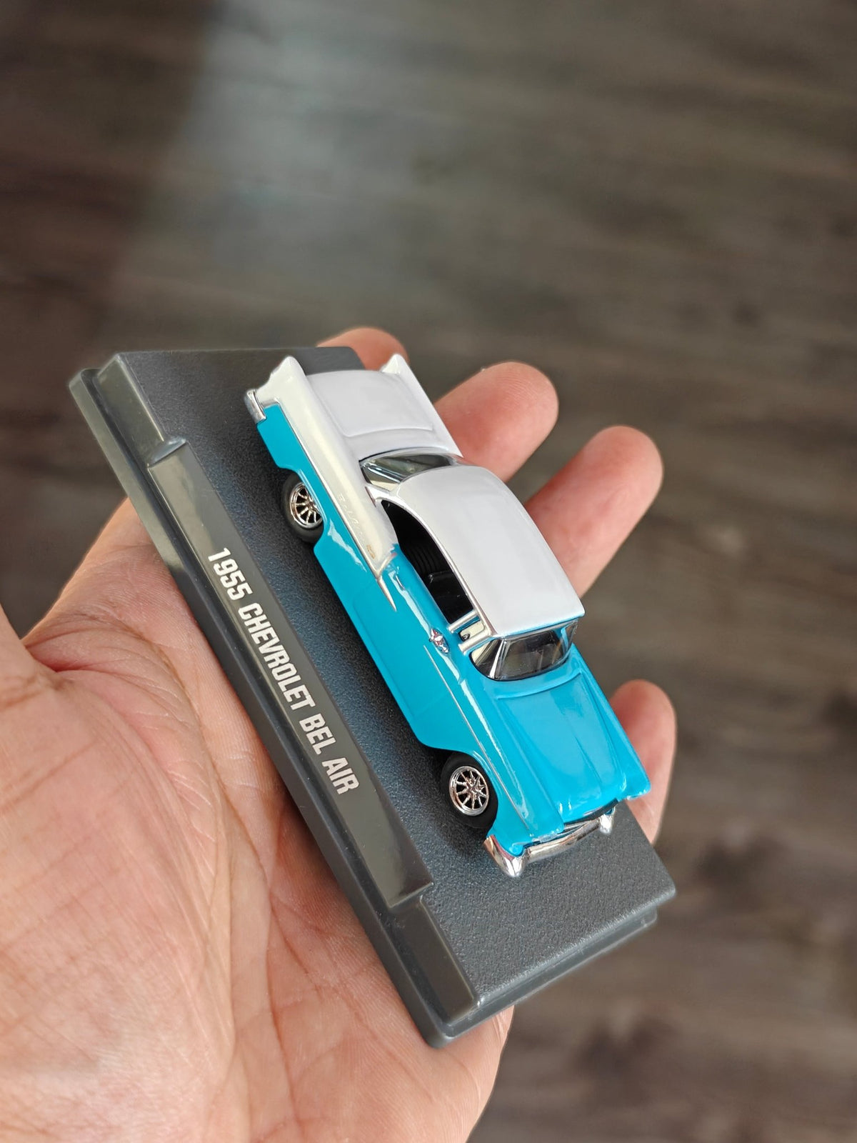 Majorette 1955 Chevrolet Bel Air With Acrylic Case (Pre-Owned) - Kinder Logs