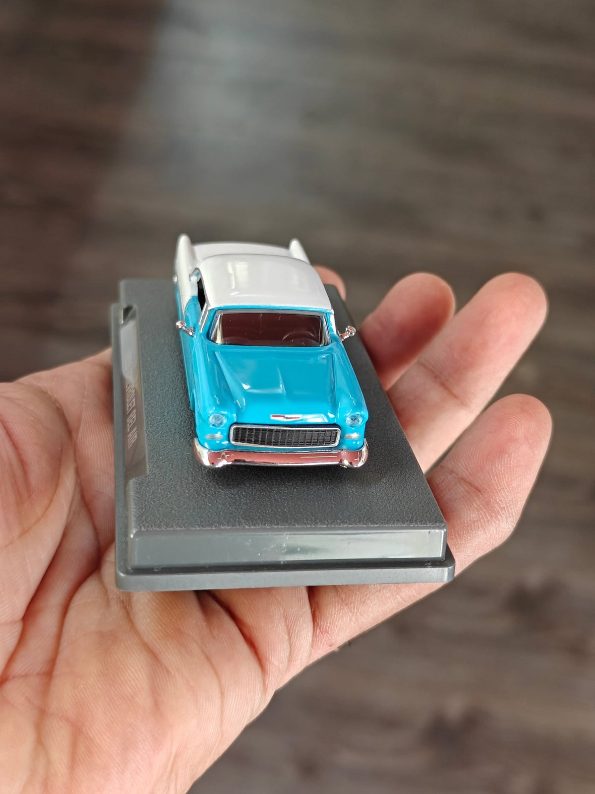 Majorette 1955 Chevrolet Bel Air With Acrylic Case (Pre-Owned) - Kinder Logs