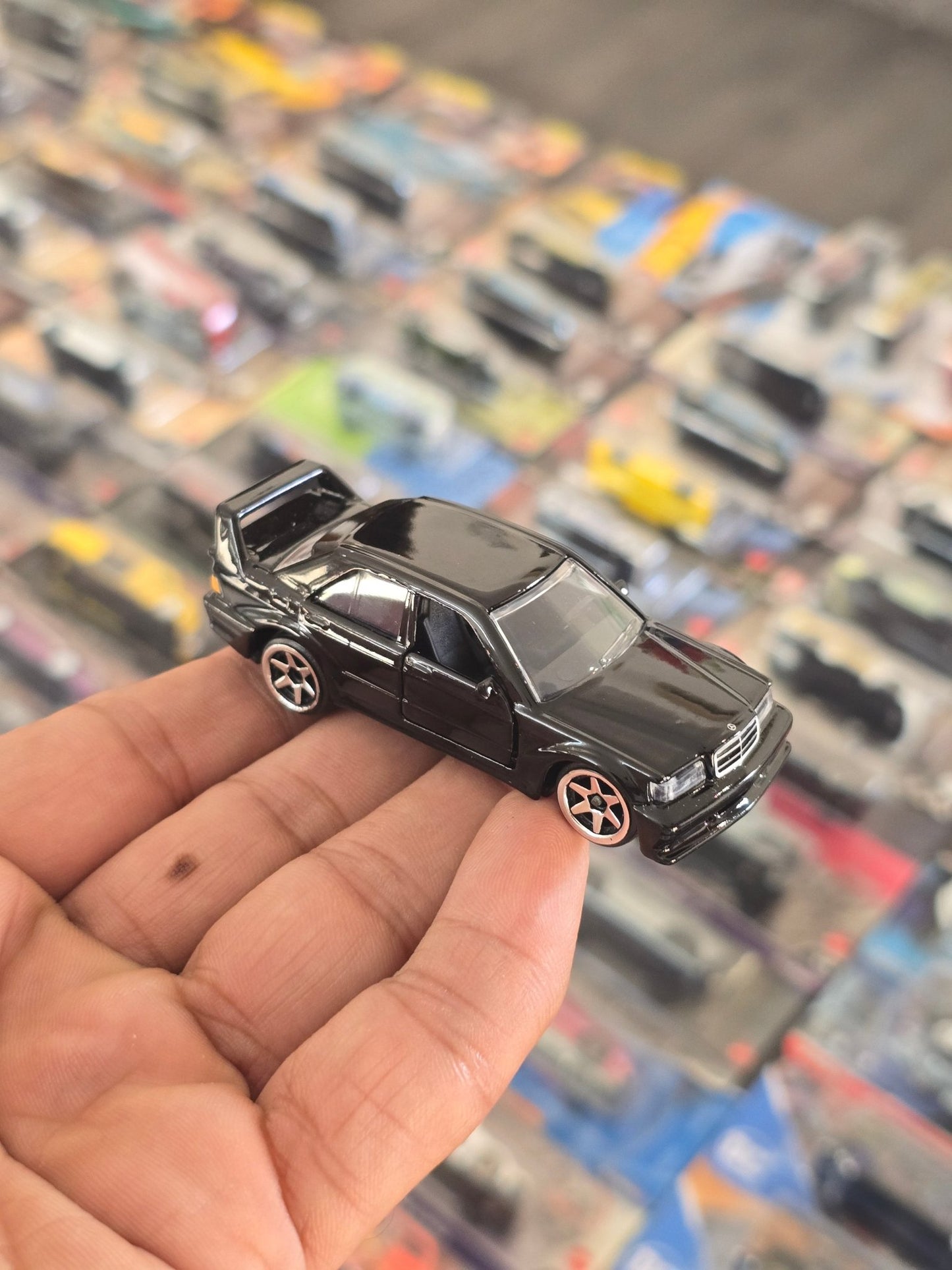 Majorette 1990 Mercedes - Benz 190 E 2.5 - 16 Evolution II (Uncarded) - Kinder Logs