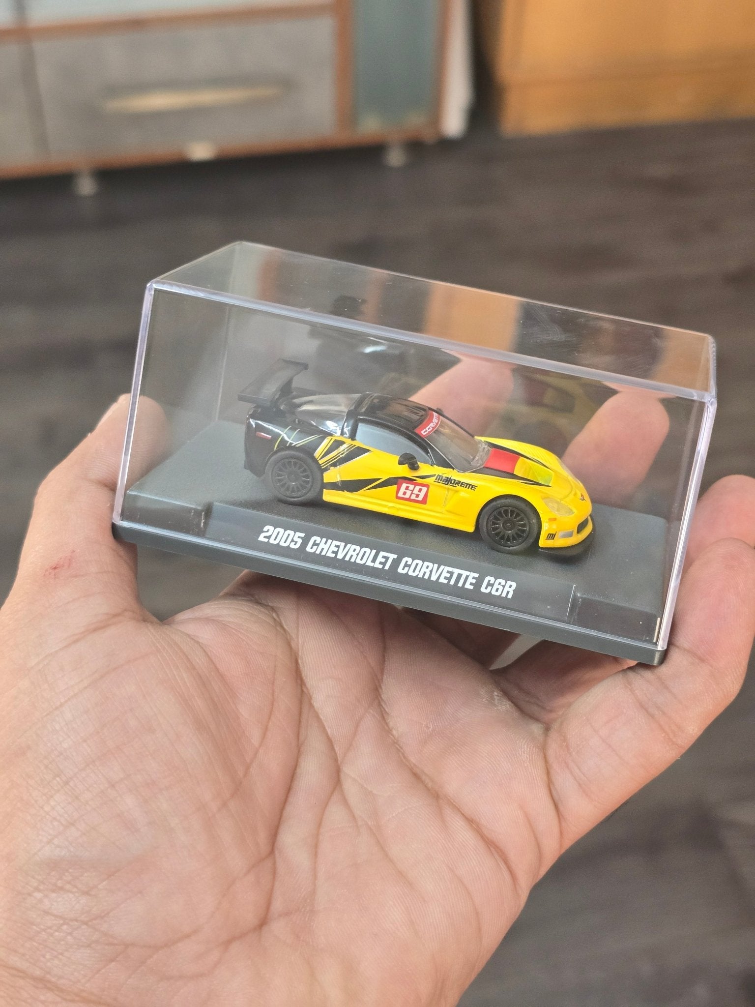 Majorette 2005 Chevrolet Corvette C6R With Acrylic Case (Uncarded New) - Kinder Logs
