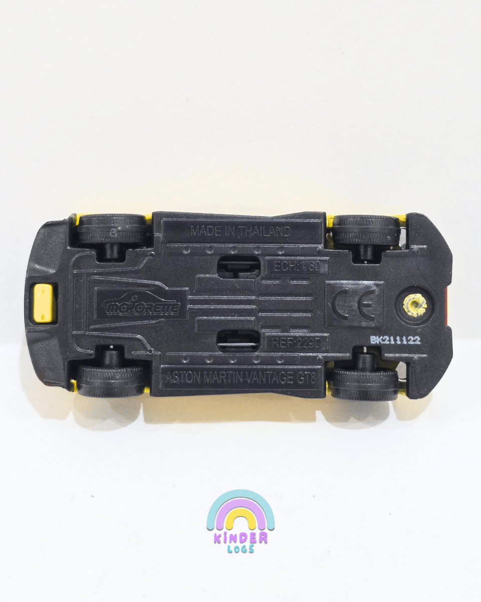 Majorette Aston Martin Vantage GT8 - Yellow (Uncarded) - Kinder Logs
