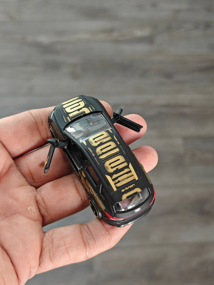 Majorette Audi Q4 e-TRON - Black-Gold (Uncarded) - Kinder Logs