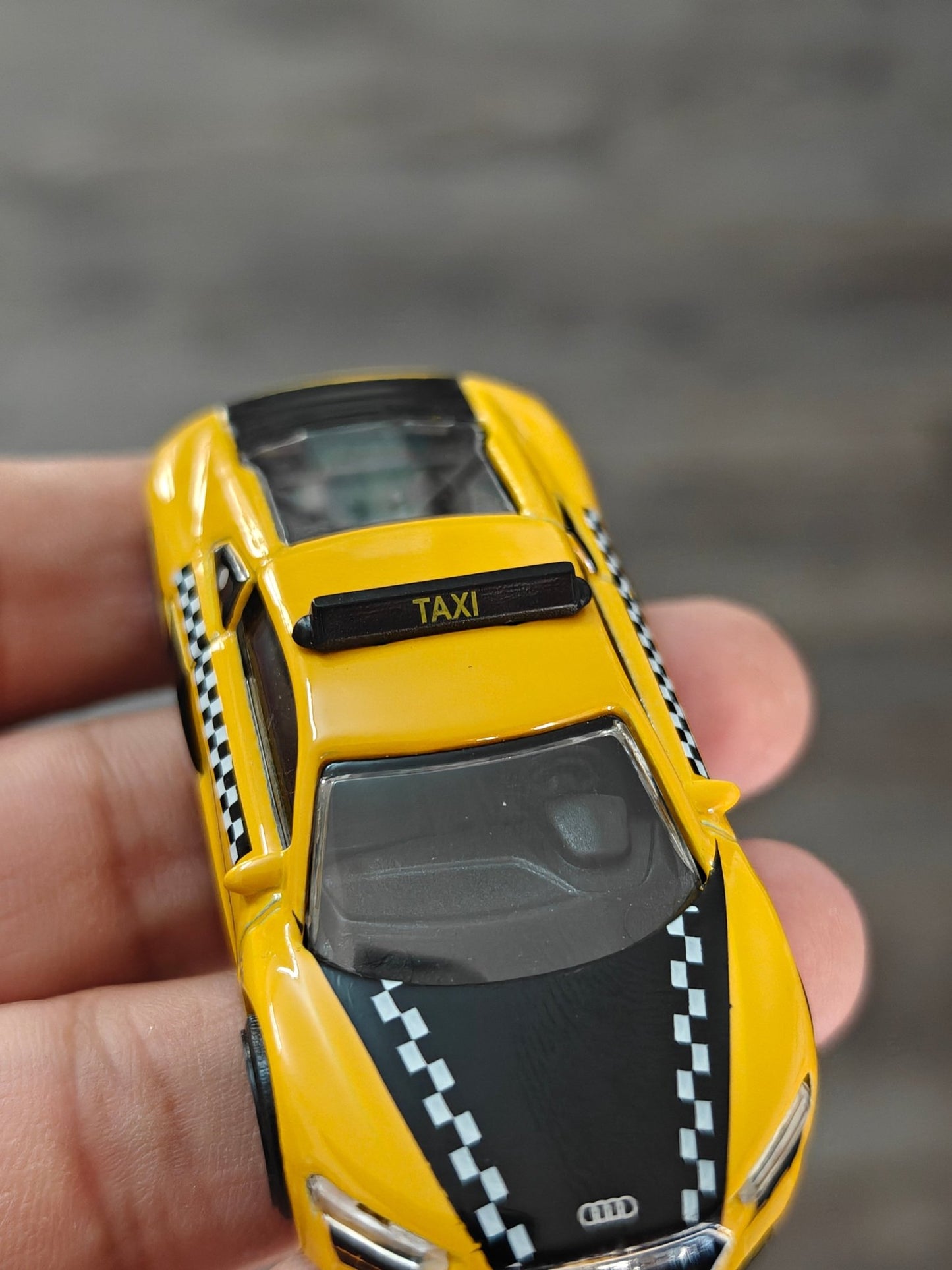 Majorette Audi R8 Taxi Car - Yellow (Uncarded) - Kinder Logs
