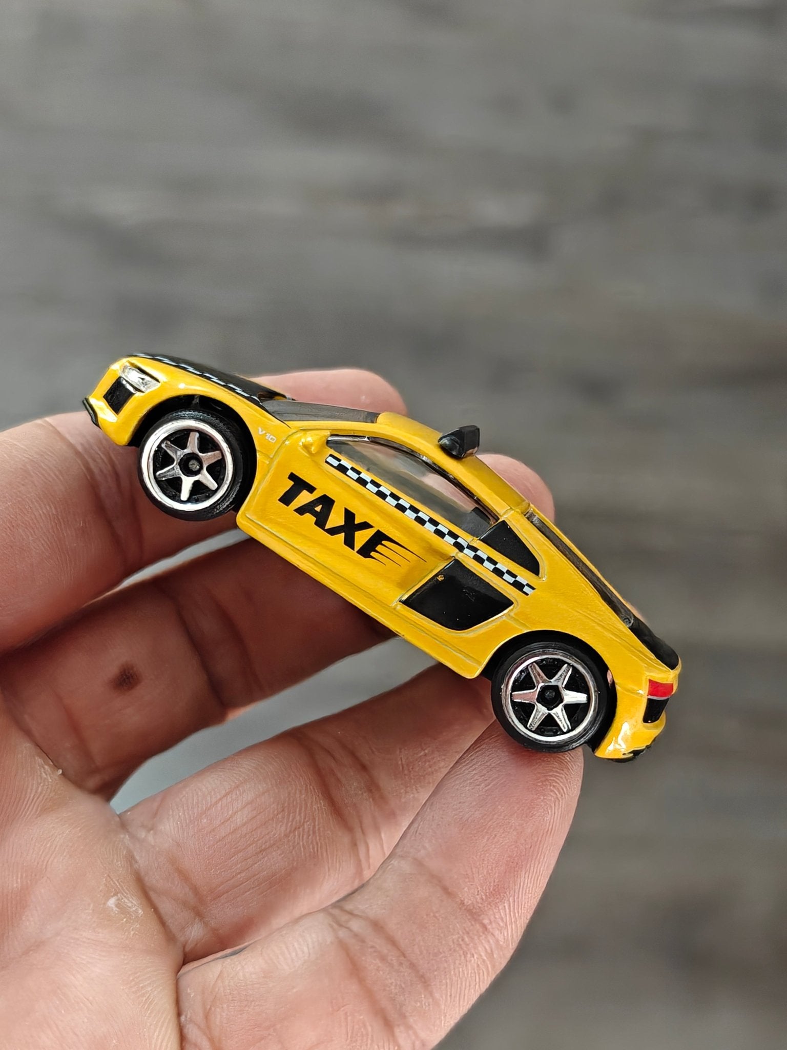 Majorette Audi R8 Taxi Car - Yellow (Uncarded) - Kinder Logs