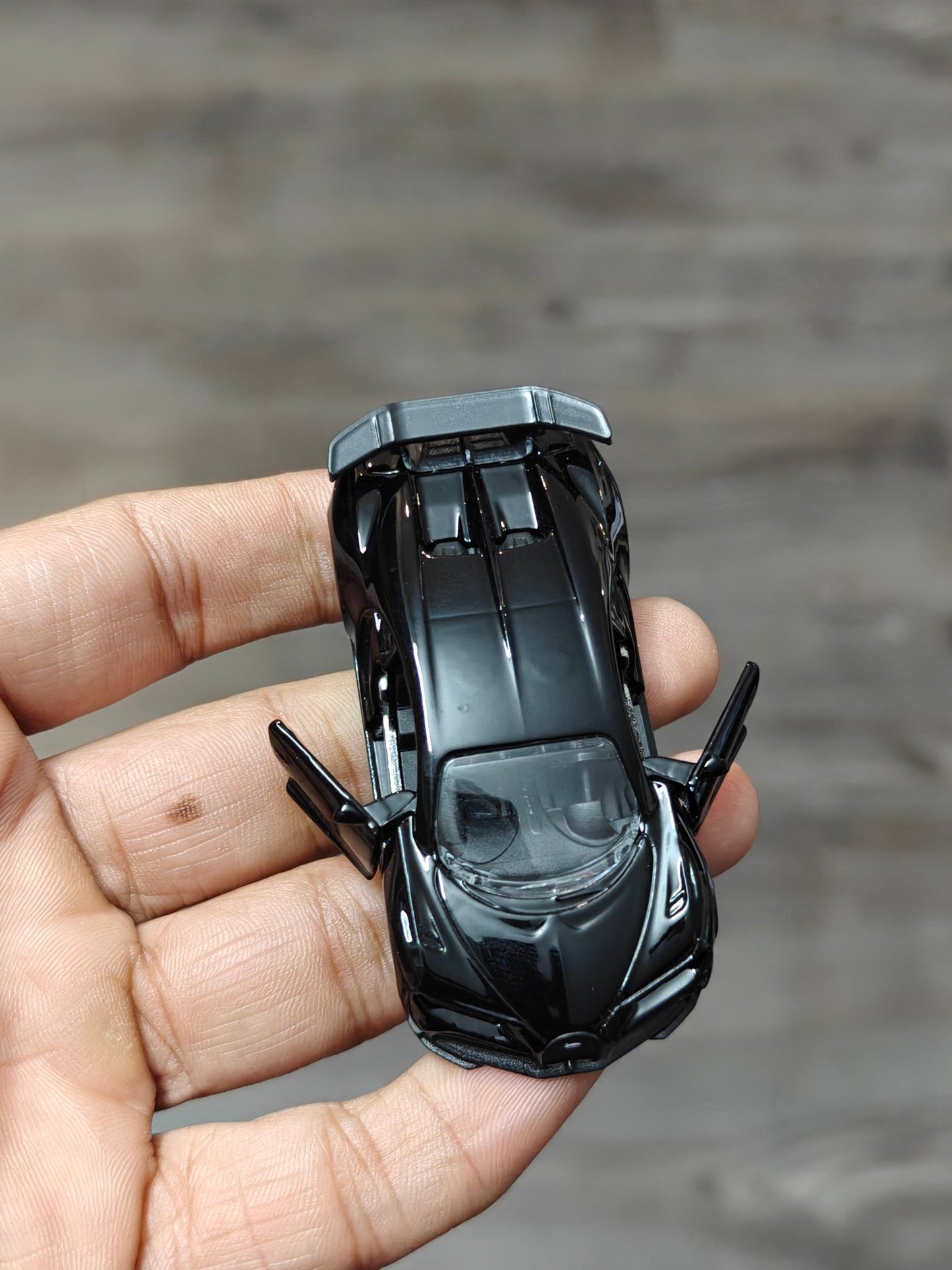 Majorette Bugatti Chiron Pur Sport Black Edition (Uncarded - New) - Kinder Logs