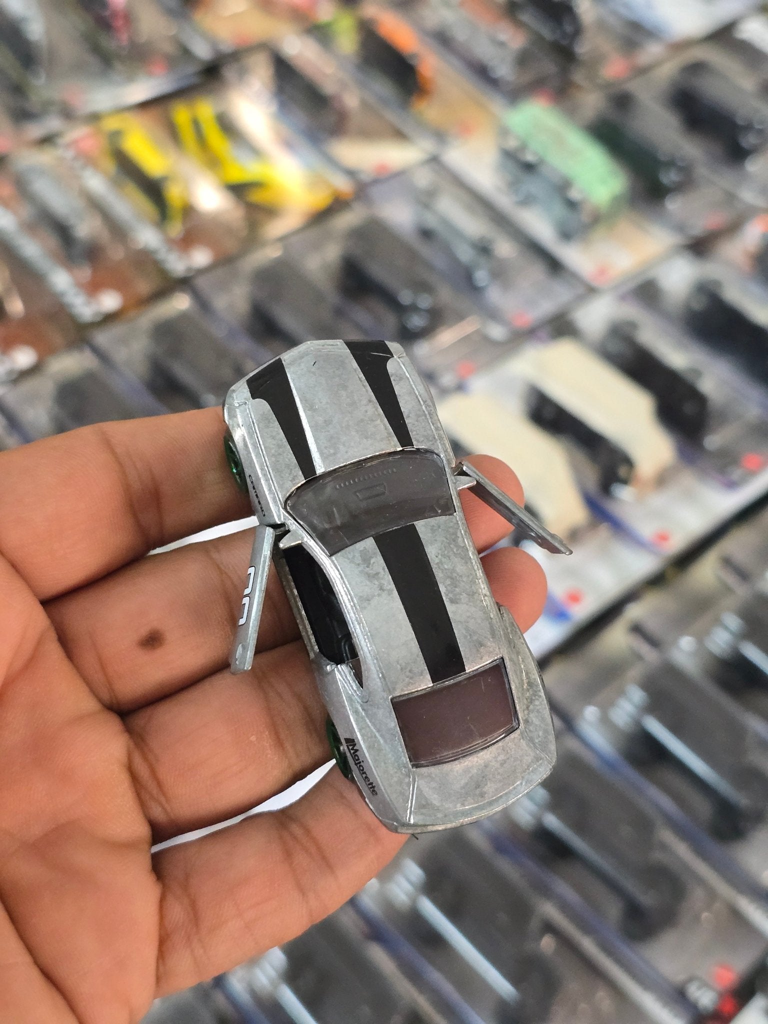 Majorette Chevrolet Camaro Special Edition (Uncarded) - Kinder Logs