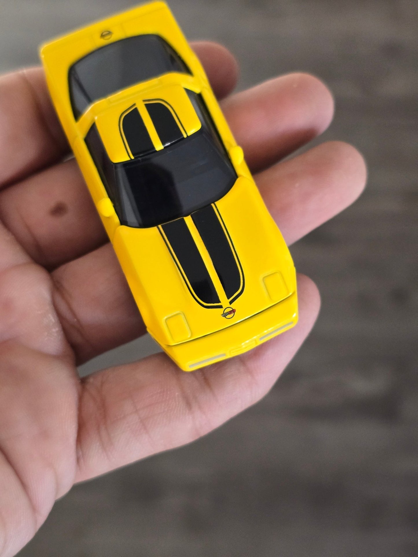 Majorette Chevrolet Corvette C4 - Yellow (Uncarded - New) - Kinder Logs