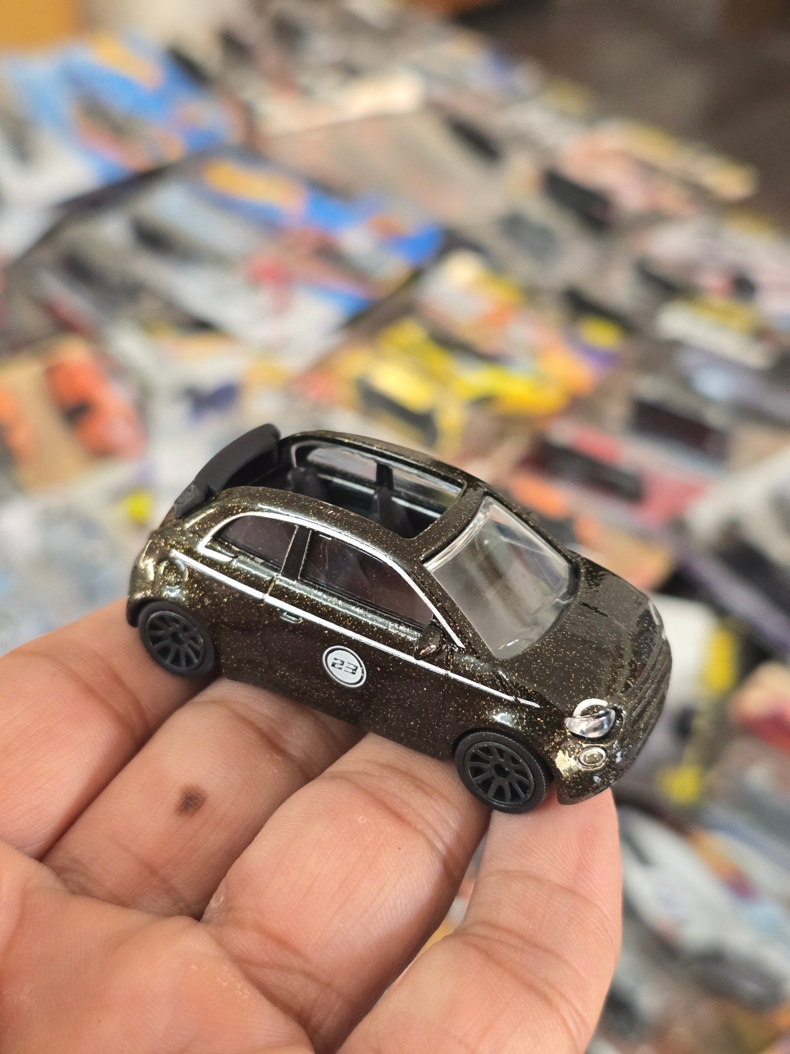 Majorette Fiat 500 Icon Chase Car (Uncarded) - Kinder Logs