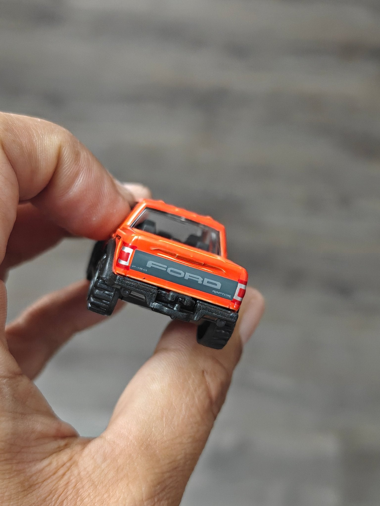 Majorette Ford F - 150 Raptor - Orange (Uncarded - New) - Kinder Logs