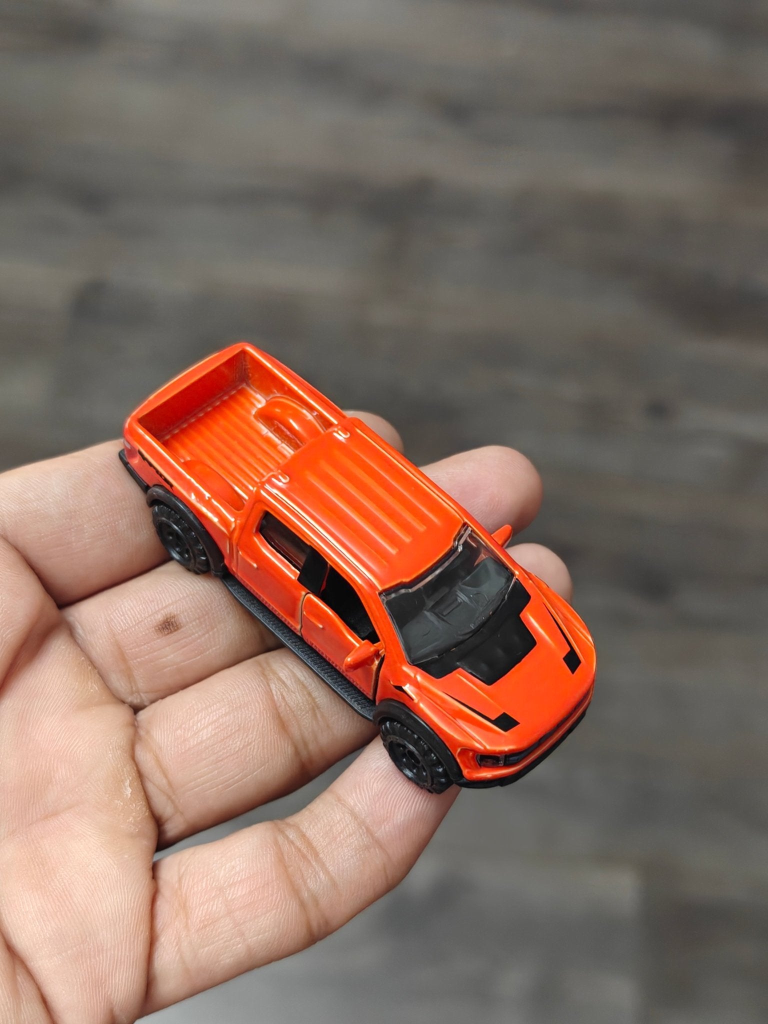 Majorette Ford F - 150 Raptor - Orange (Uncarded - New) - Kinder Logs