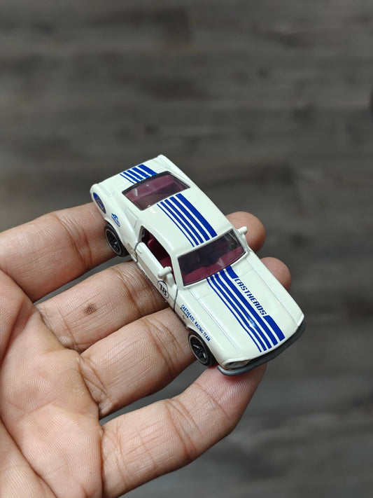 Majorette Ford Mustang Fastback - White (Uncarded - New) - Kinder Logs