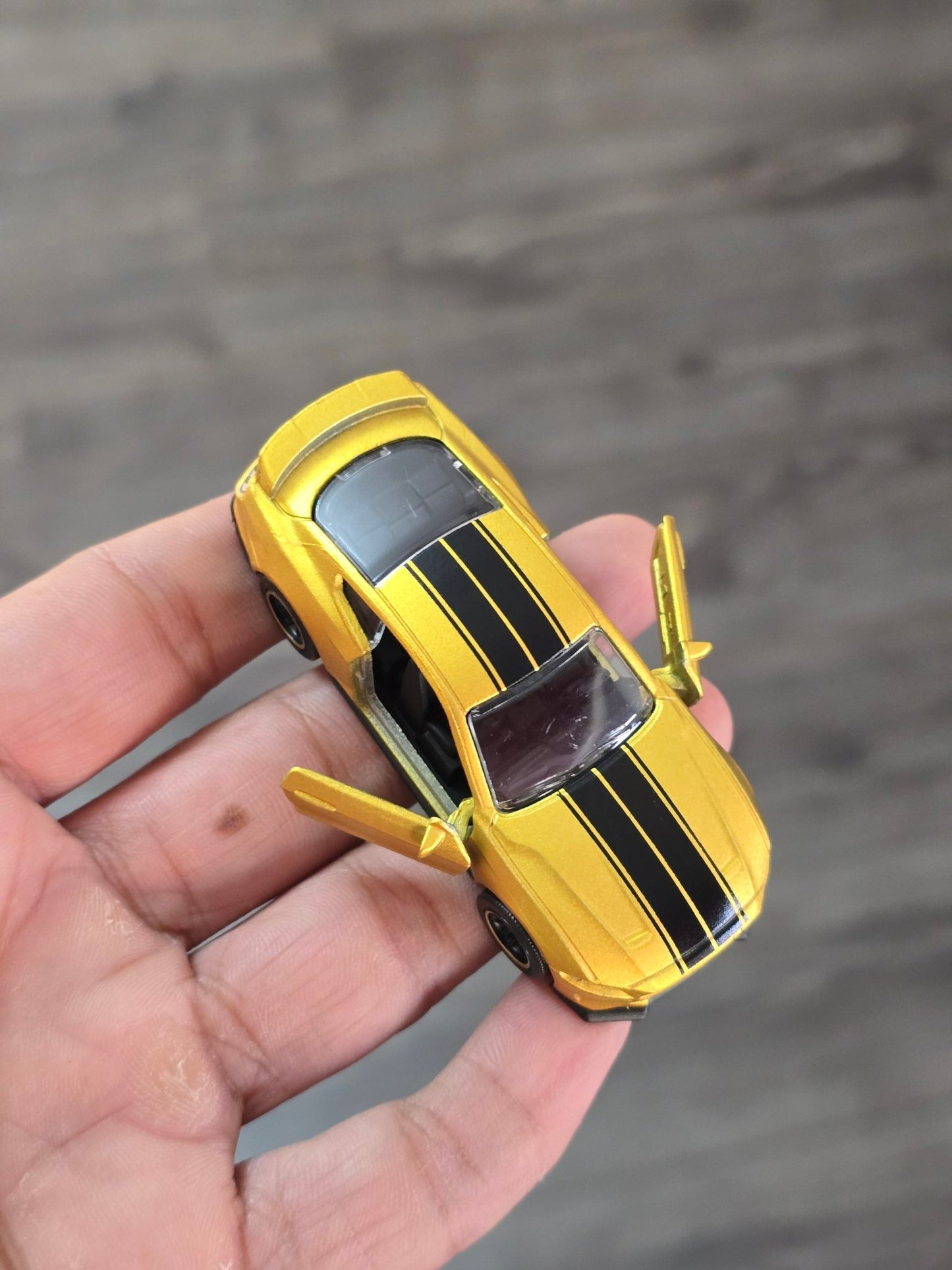 Majorette Ford Mustang GT - Gold (Uncarded - New) - Kinder Logs