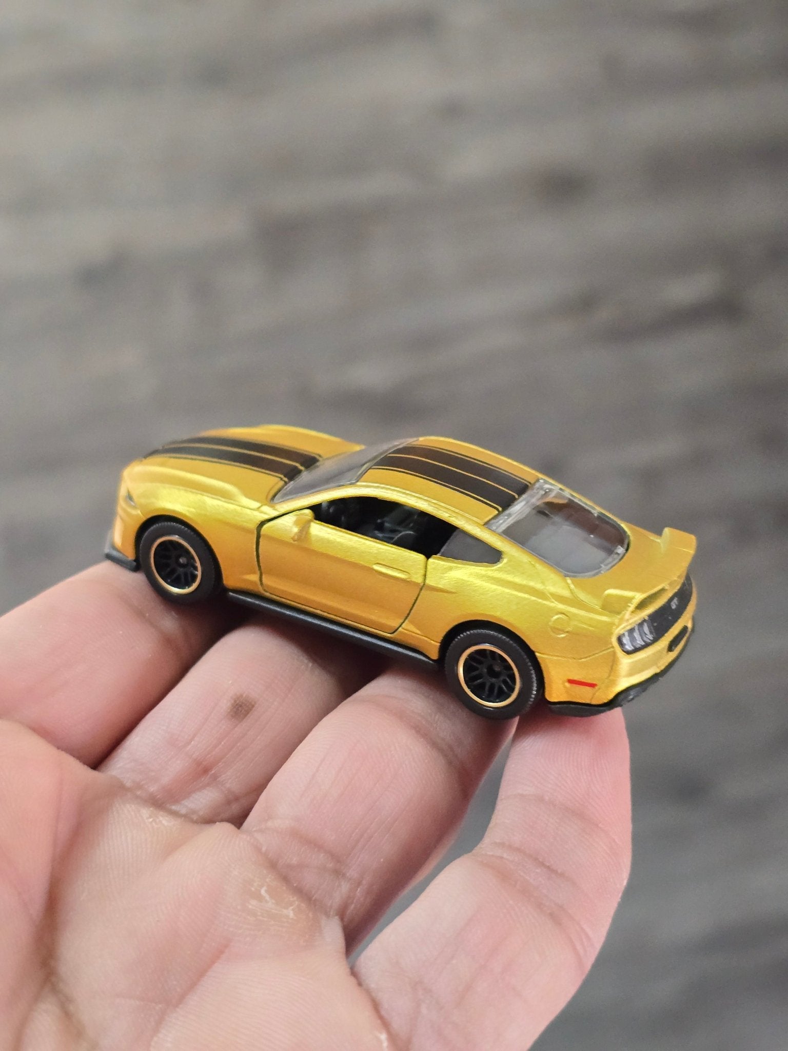 Majorette Ford Mustang GT - Gold (Uncarded - New) - Kinder Logs