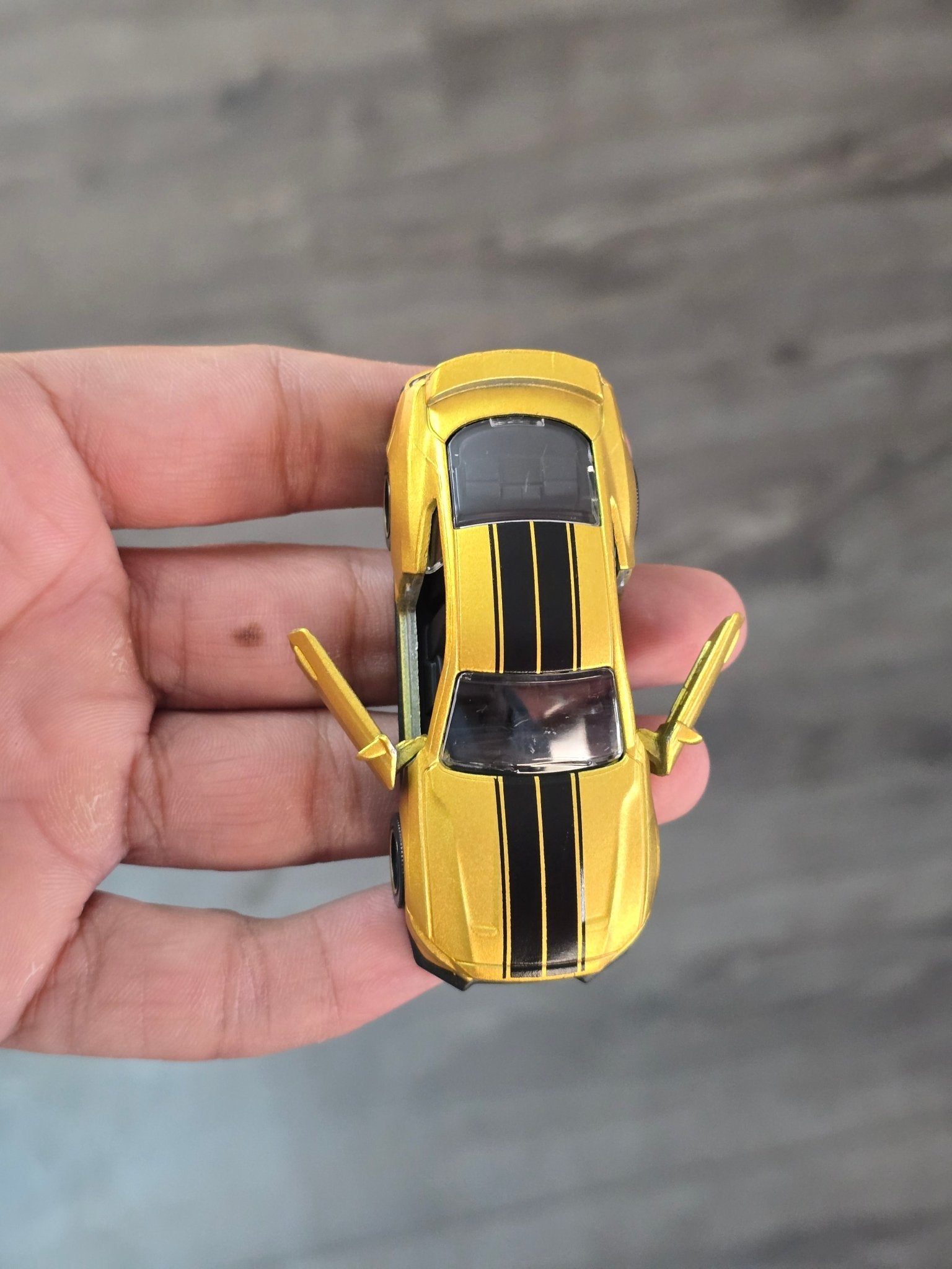 Majorette Ford Mustang GT - Gold (Uncarded - New) - Kinder Logs
