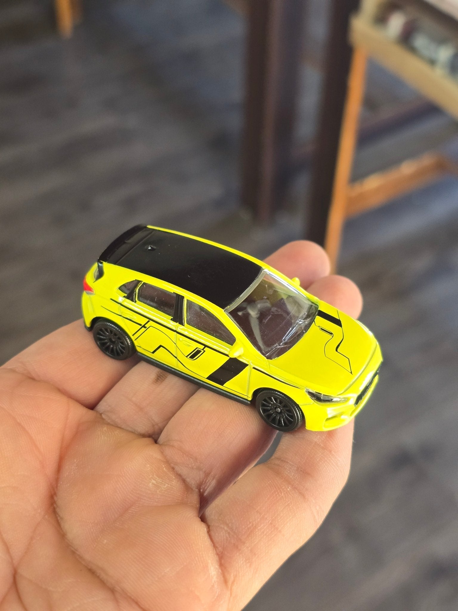 Majorette Hyundai i30 N - Neon Green (Uncarded - New) - Kinder Logs