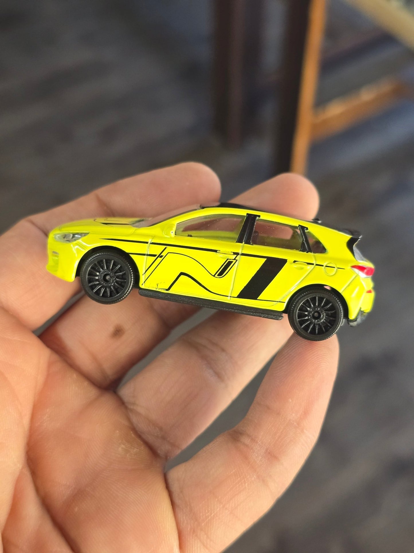 Majorette Hyundai i30 N - Neon Green (Uncarded - New) - Kinder Logs