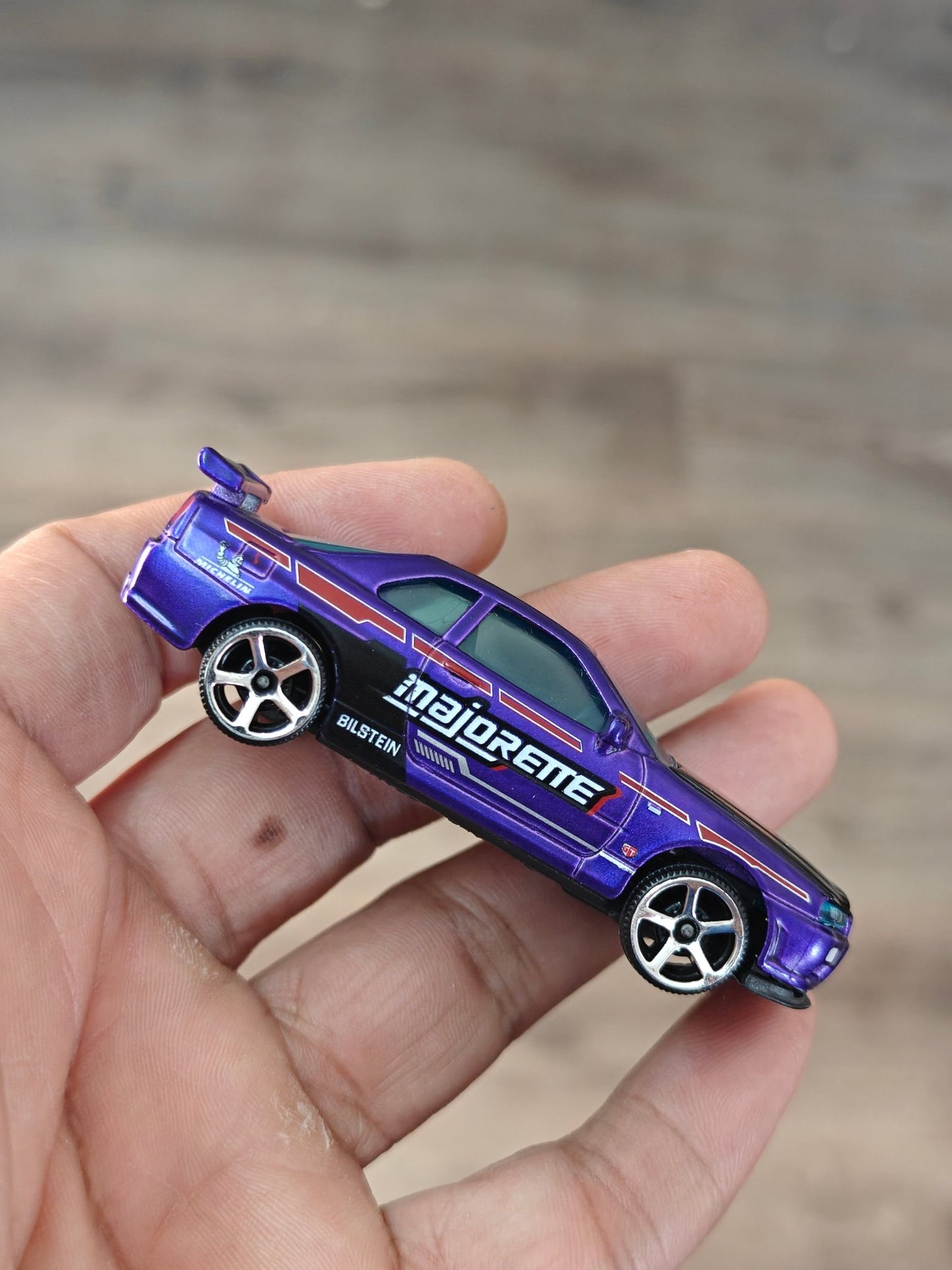 Majorette JDM Nissan Skyline GT - R BNR34 - Purple (Uncarded - New) - Kinder Logs