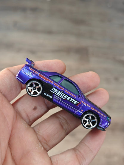 Majorette JDM Nissan Skyline GT - R BNR34 - Purple (Uncarded - New) - Kinder Logs