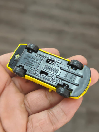 Majorette JDM Nissan Skyline GT - R (R34) - Yellow (Uncarded - New) - Kinder Logs