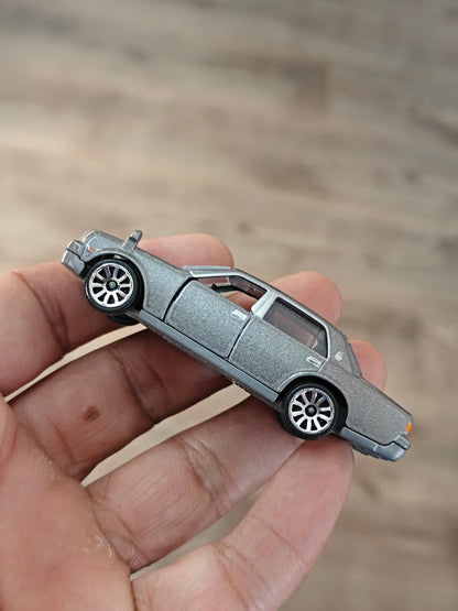 Majorette JDM Toyota Century - Grey (Uncarded - New) - Kinder Logs