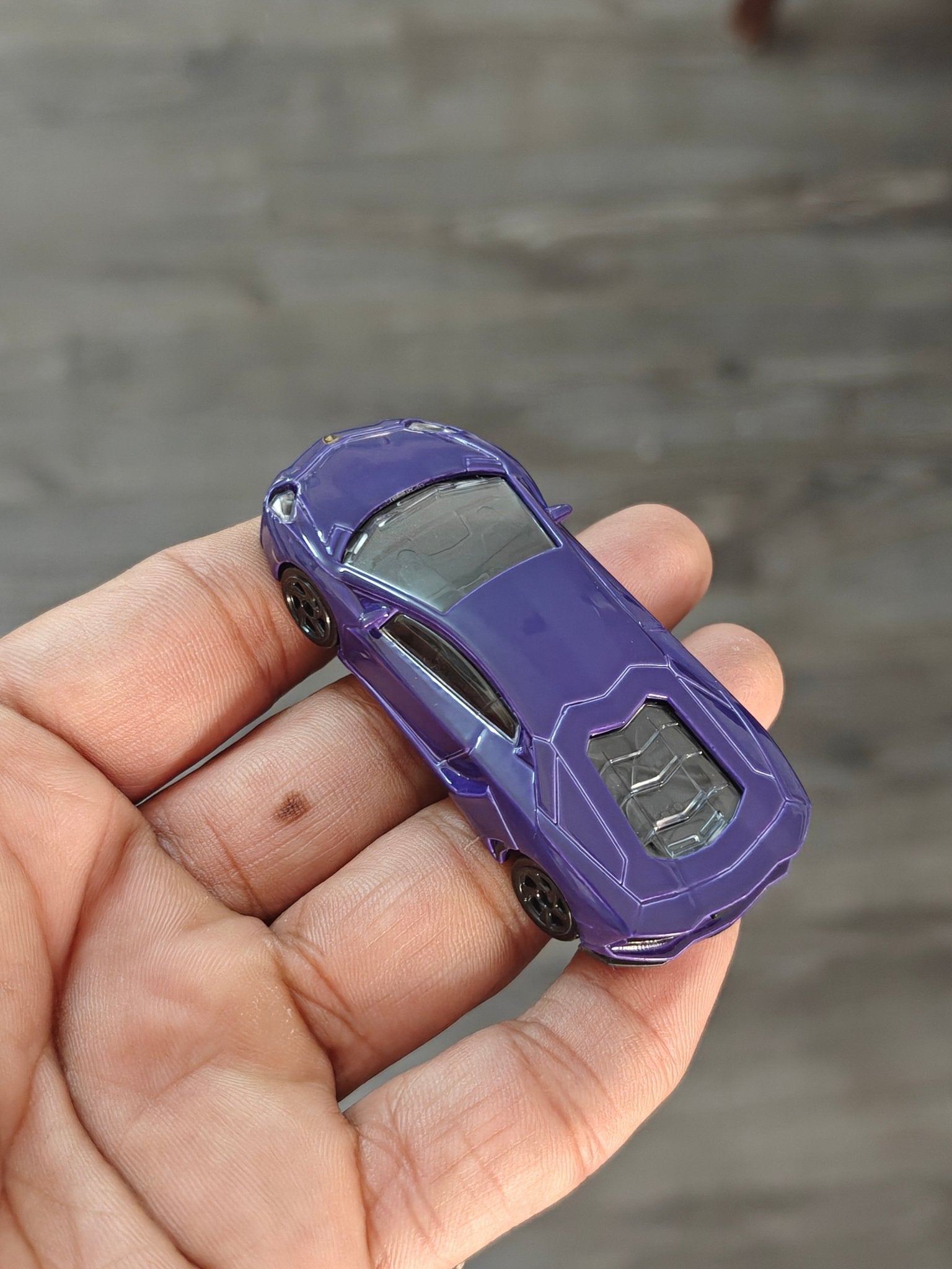 Majorette Lamborghini Aventador - Purple (Uncarded - New) - Kinder Logs