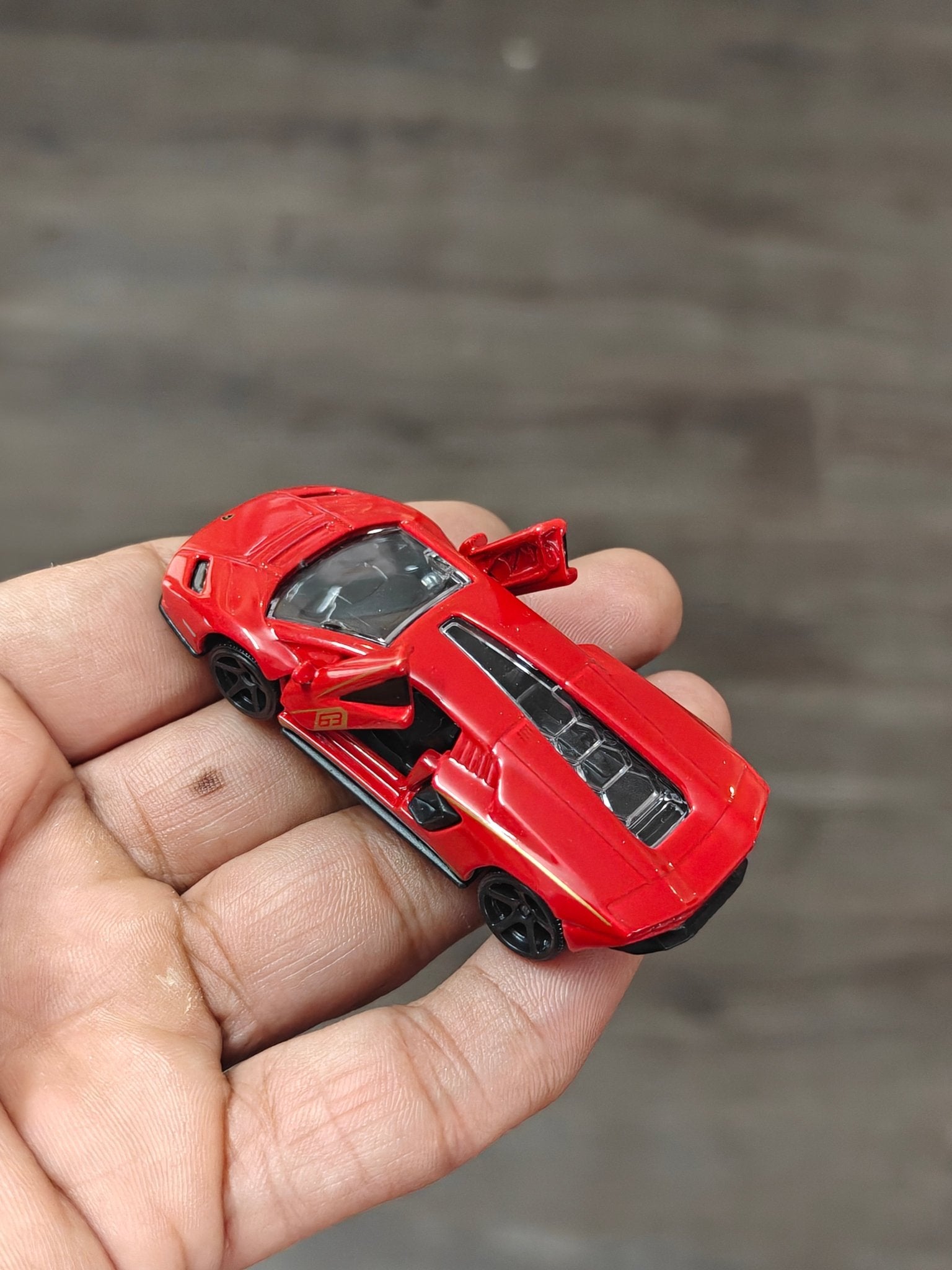 Majorette Lamborghini Countach LPI 800 - 4 - Red (Uncarded - New) - Kinder Logs