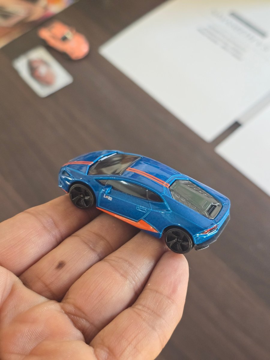 Majorette Lamborghini Huracan Limited Edition (Uncarded) - Kinder Logs