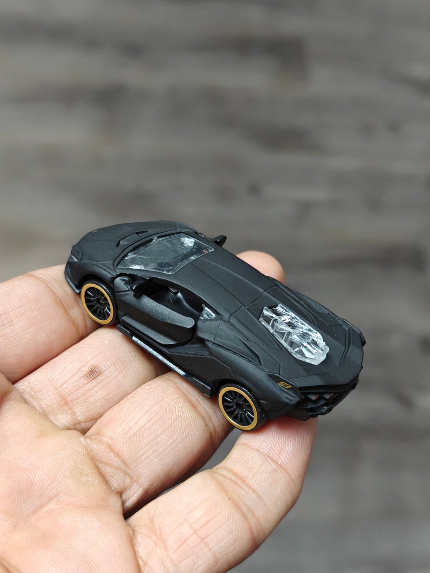 Majorette Lamborghini Sian FKP 37 Black Edition (Uncarded - New) - Kinder Logs