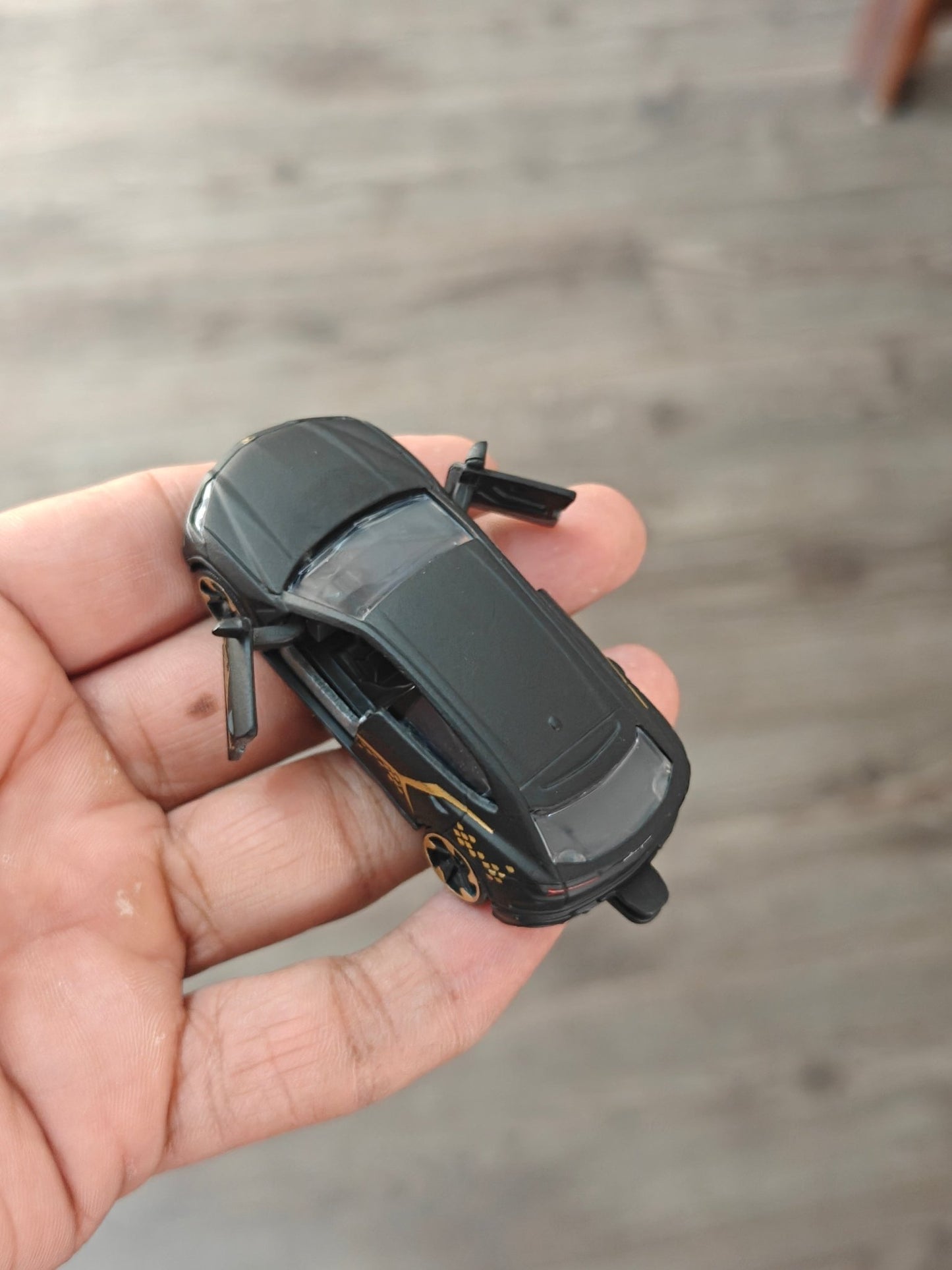 Majorette Lamborghini URUS SUV - Black (Uncarded - New) - Kinder Logs