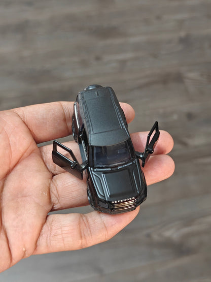 Majorette Land Rover Defender 90 Black Edition (Uncarded - New) - Kinder Logs