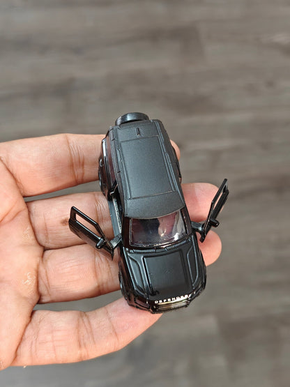 Majorette Land Rover Defender 90 Black Edition (Uncarded - New) - Kinder Logs