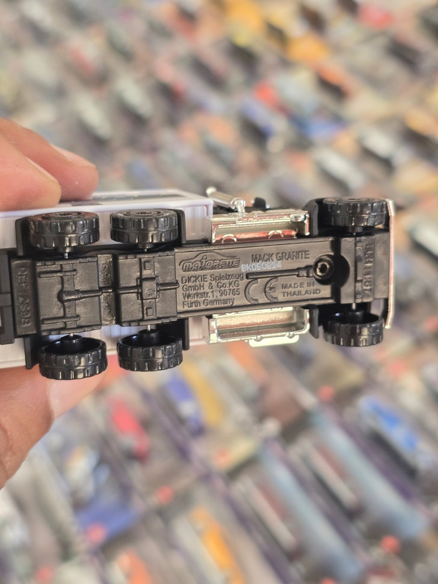 Majorette Mack Granite Police Truck (Uncarded) - Kinder Logs