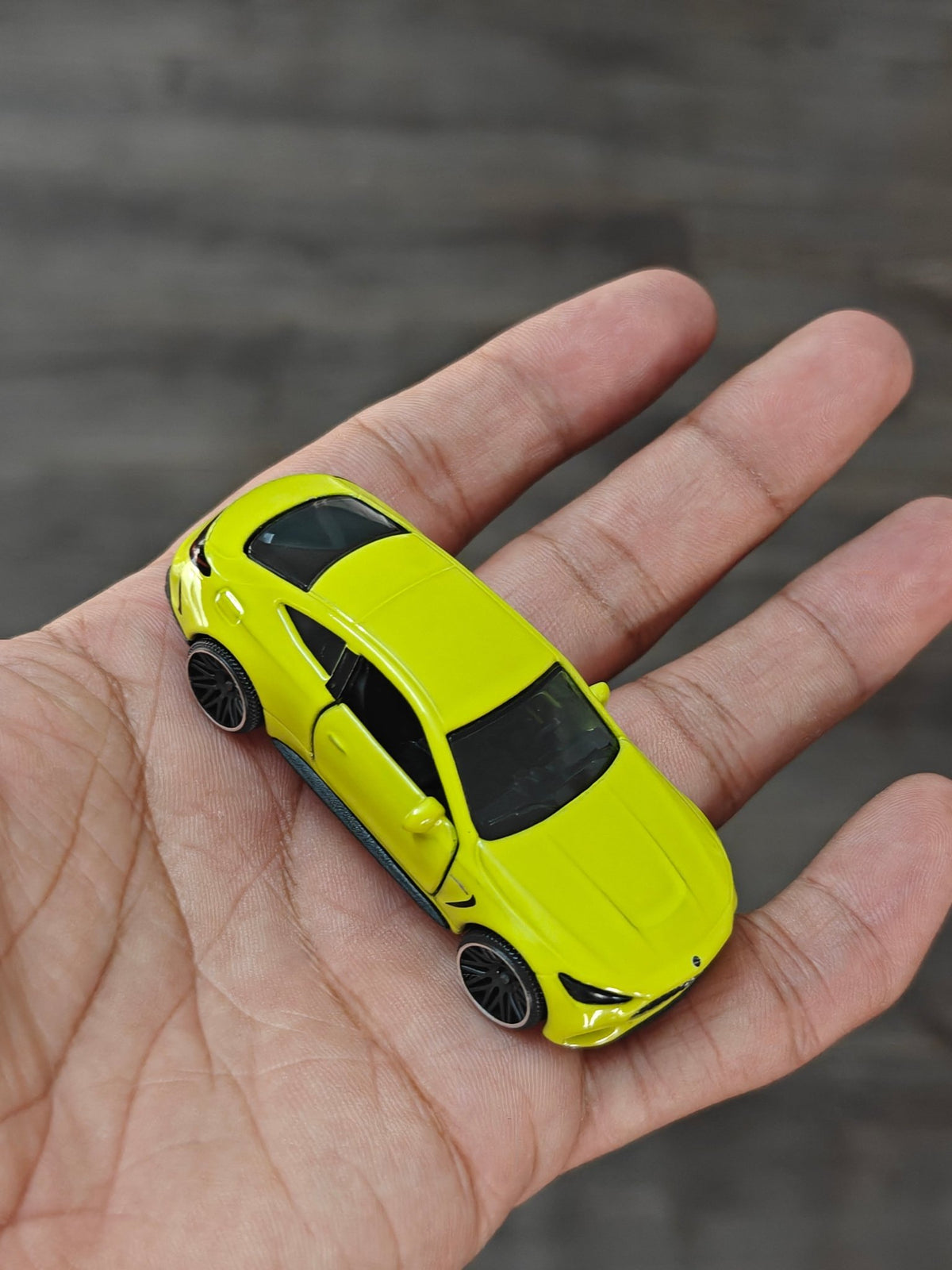 Majorette Mercedes-AMG CLE 63 - Neon Green (Uncarded - New) - Kinder Logs